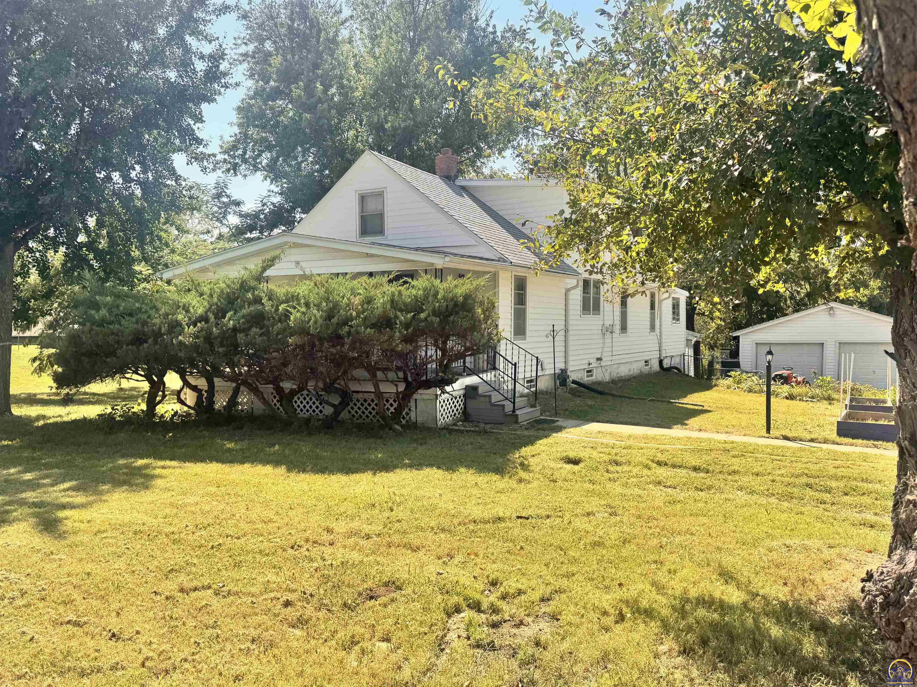 3803 NE Meriden Road, Topeka, KS 66617