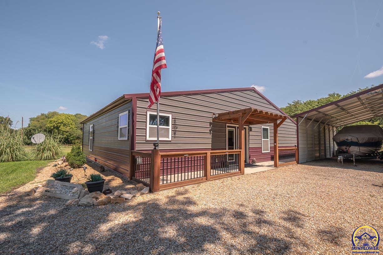 8822 Hilltop Rd — photo