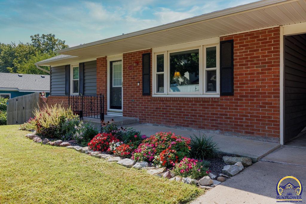 115 E 3rd Street, Holton, KS 66436 — photo 2