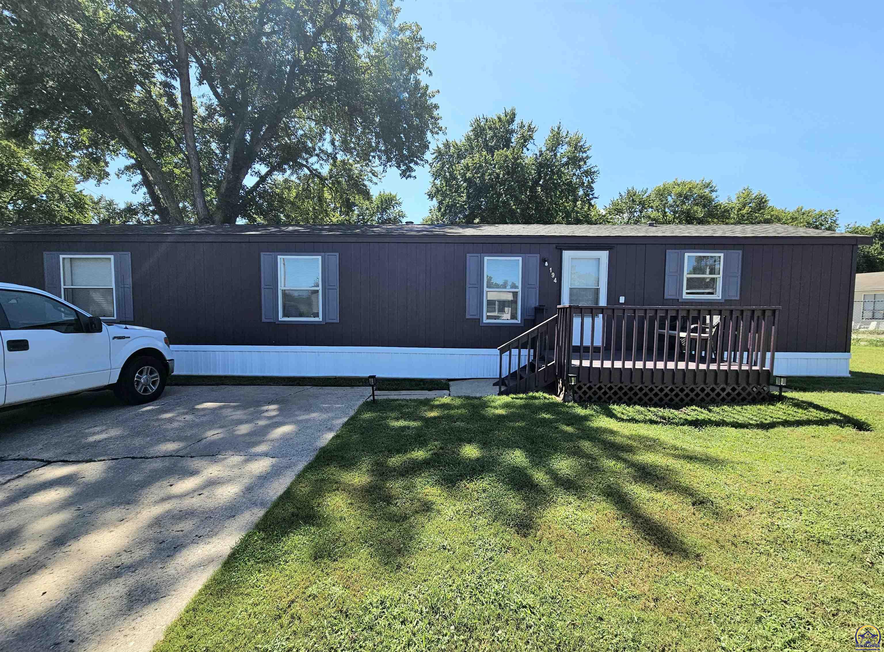 194 N Coachlight Dr — photo
