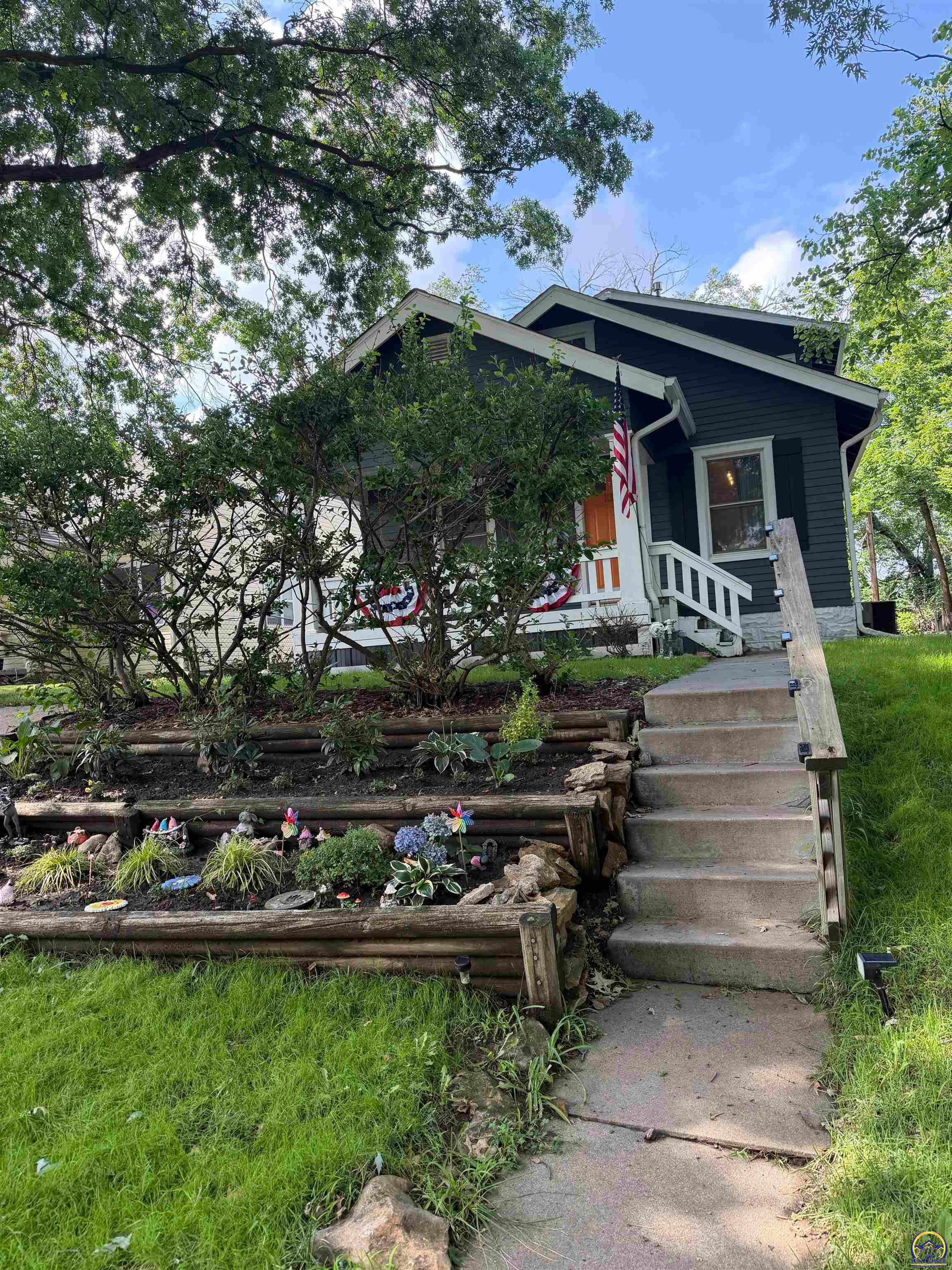 1306 NW Grove Ave — photo