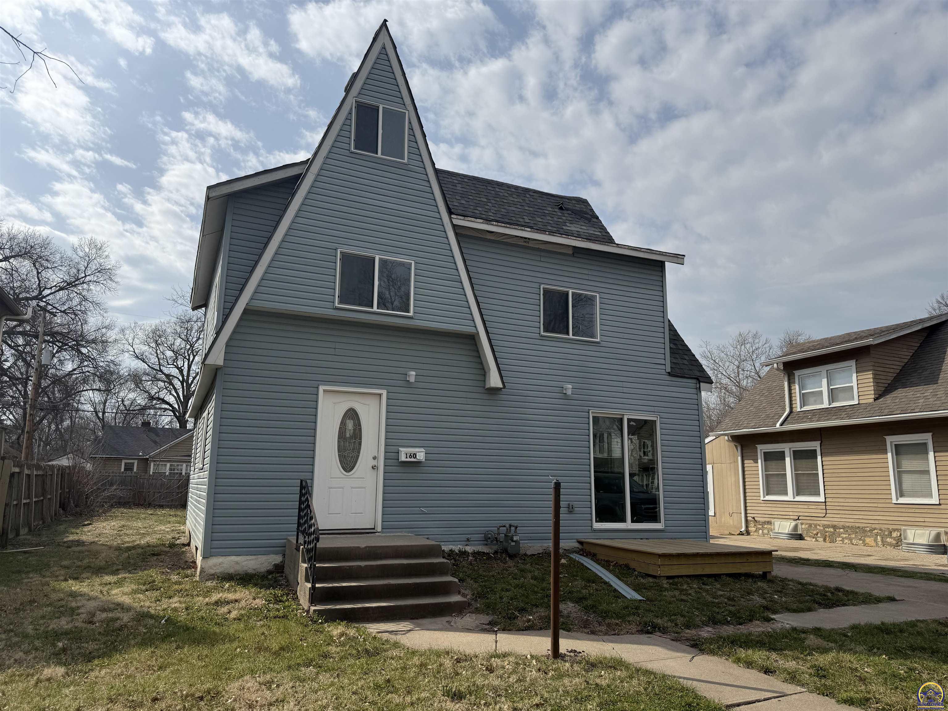 1609 SW Wayne Ave — photo