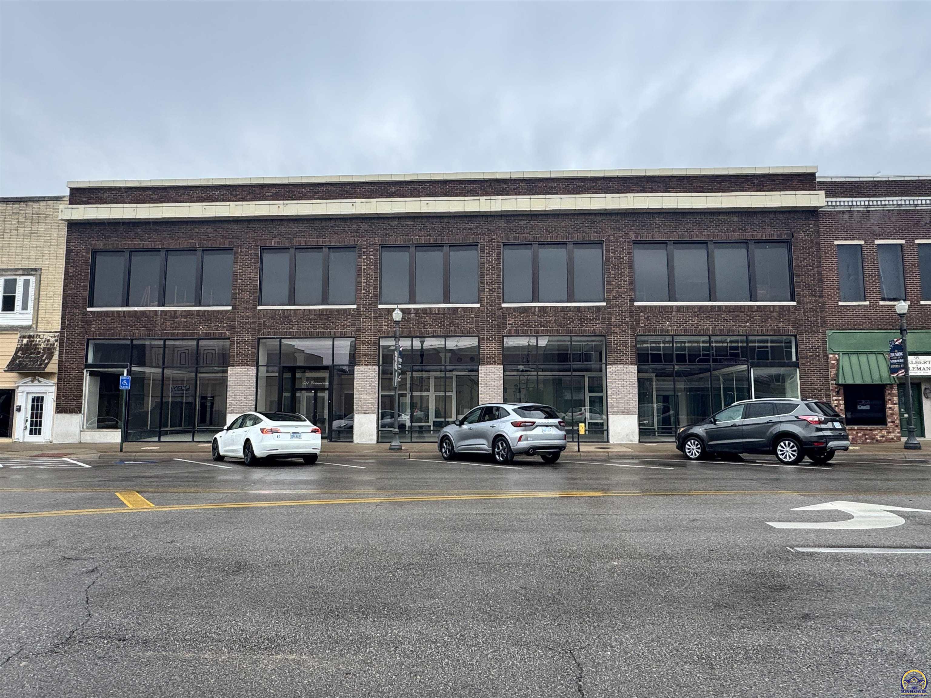 511 Commercial St — photo