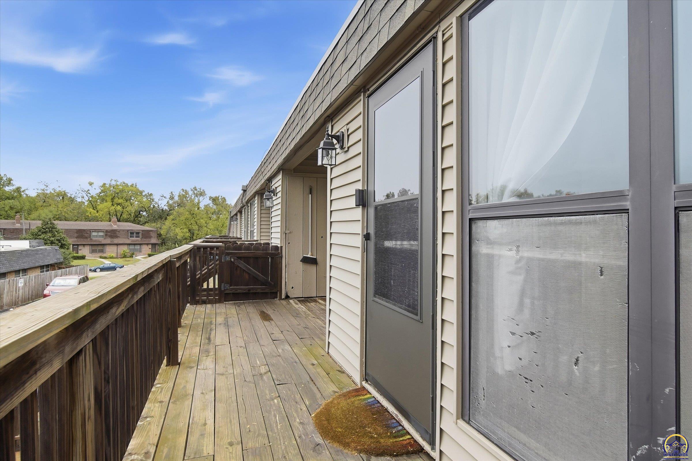 2807 SW Prairie Road #16, Topeka, KS 66614 — photo 2