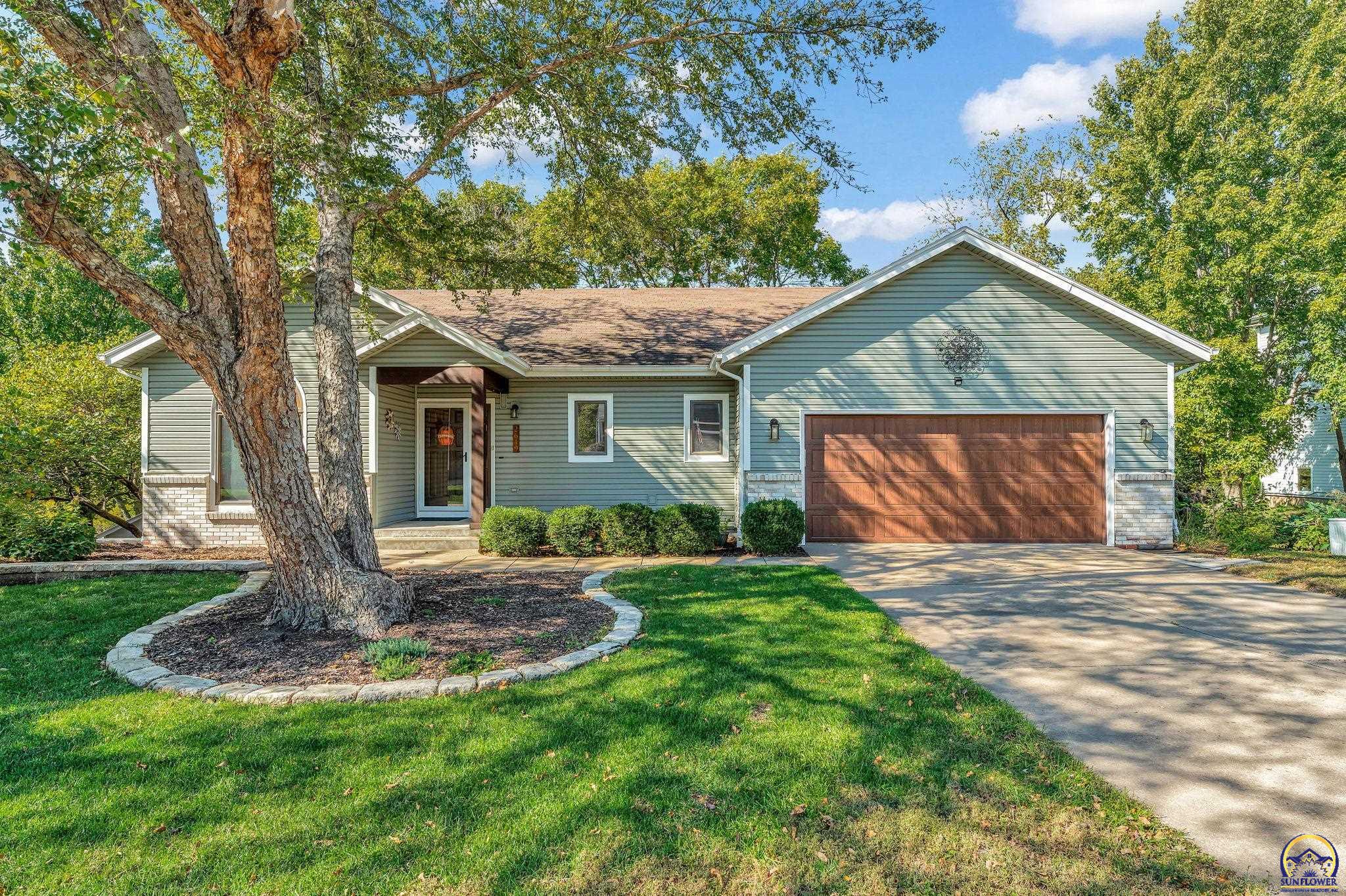 2619 SW Golf View Dr — photo