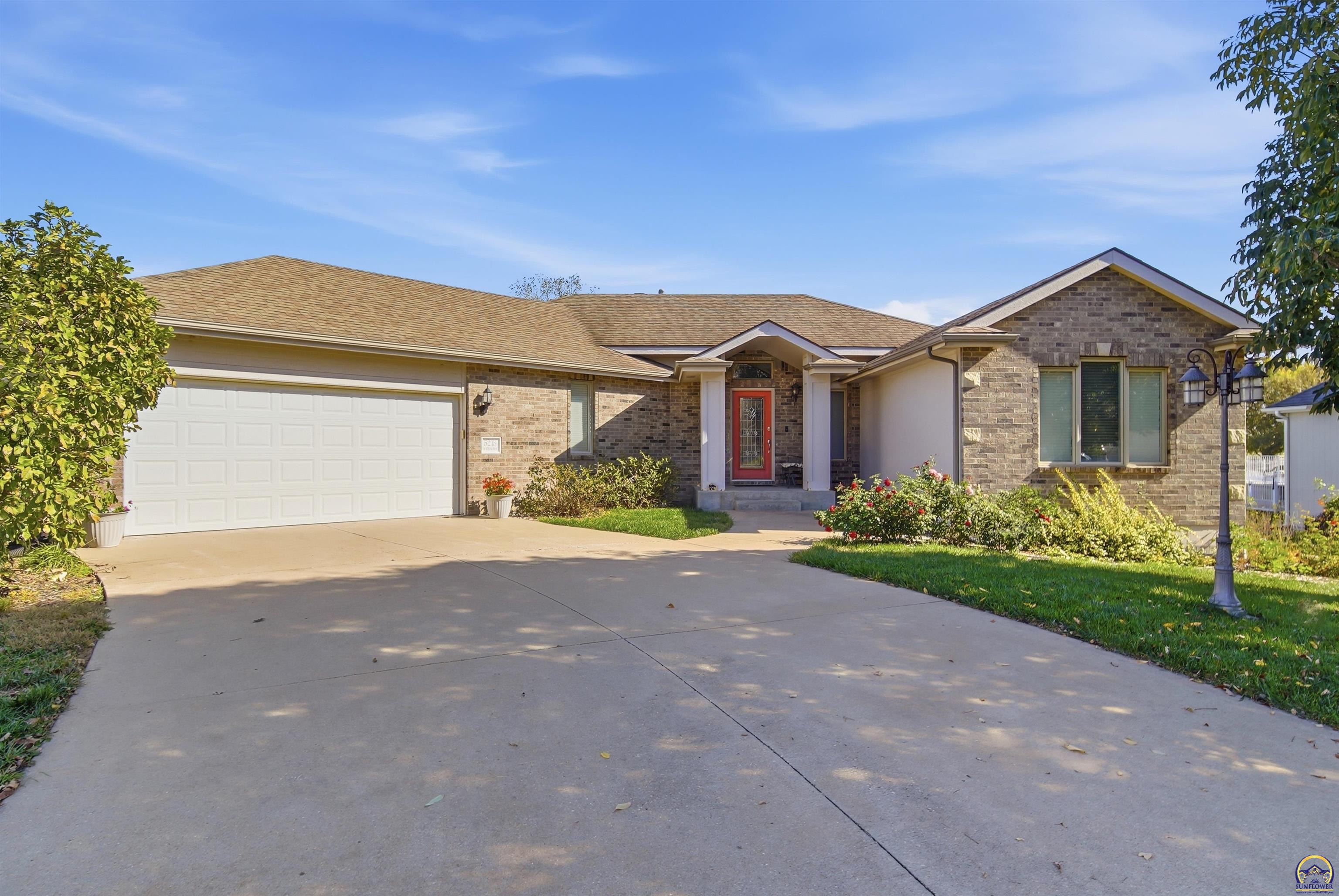 5218 NW Sterling Chase Dr — photo
