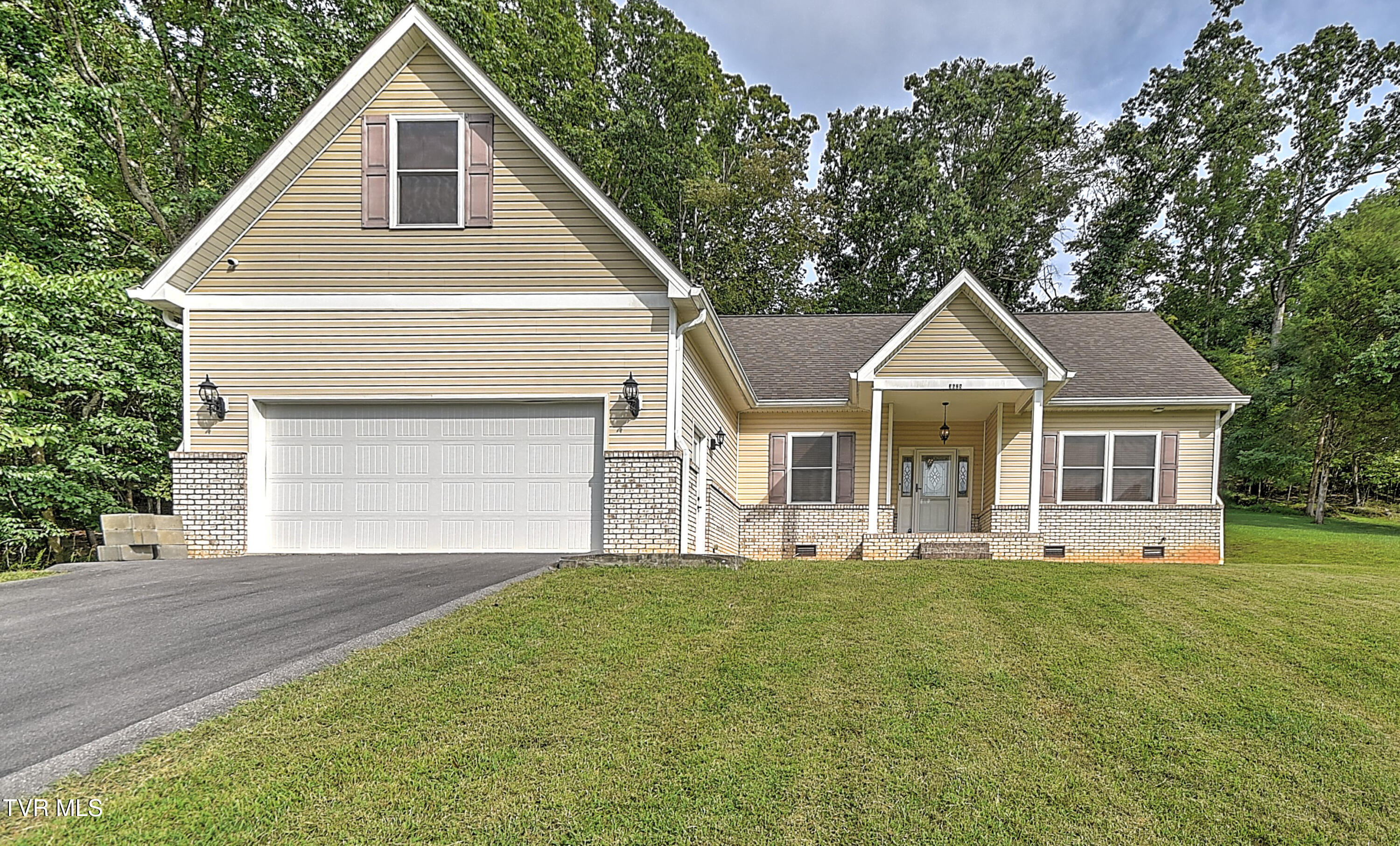 3628 Hazelnut Drive — photo