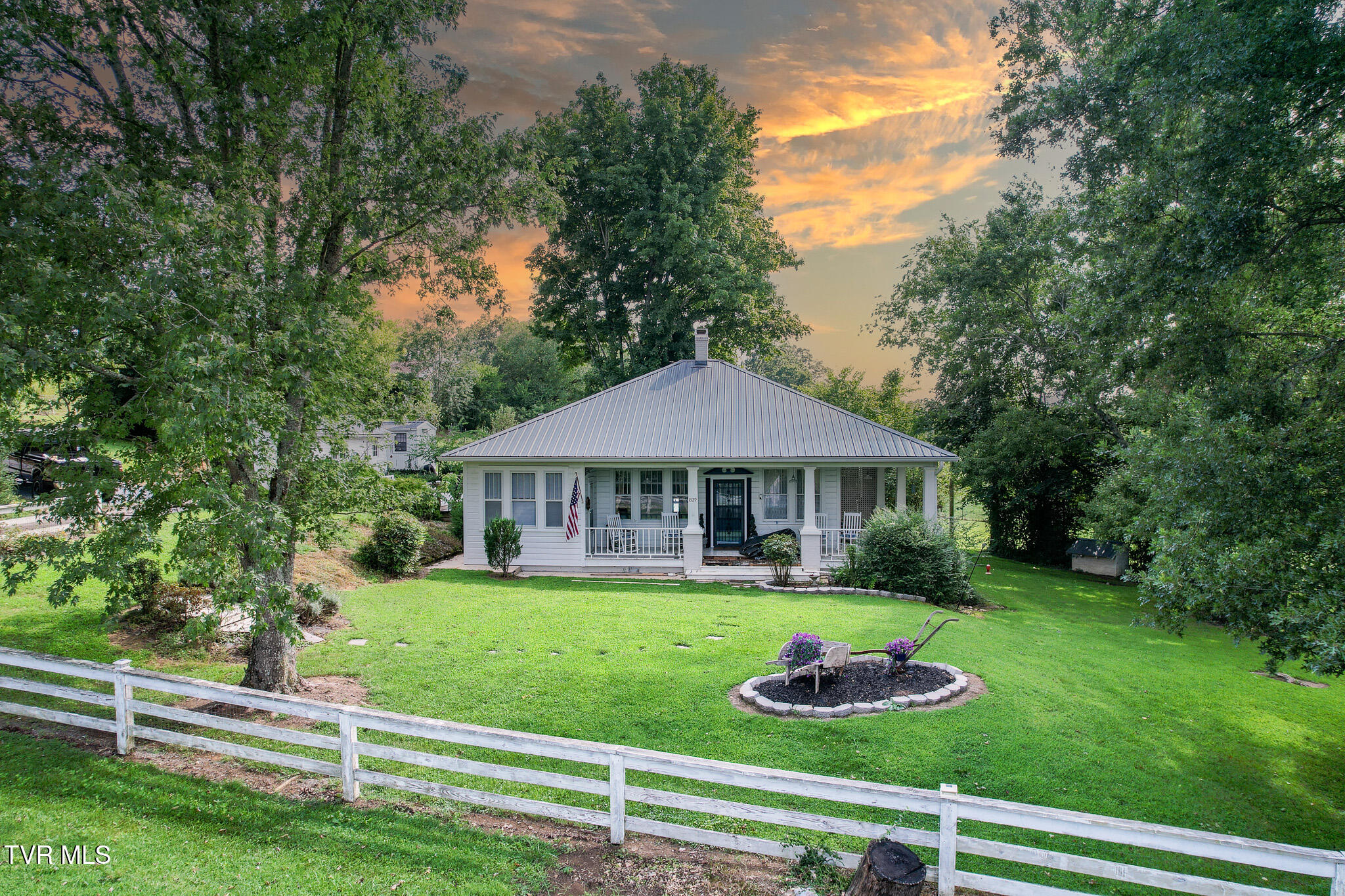 1529 West Old Kentucky Road — photo