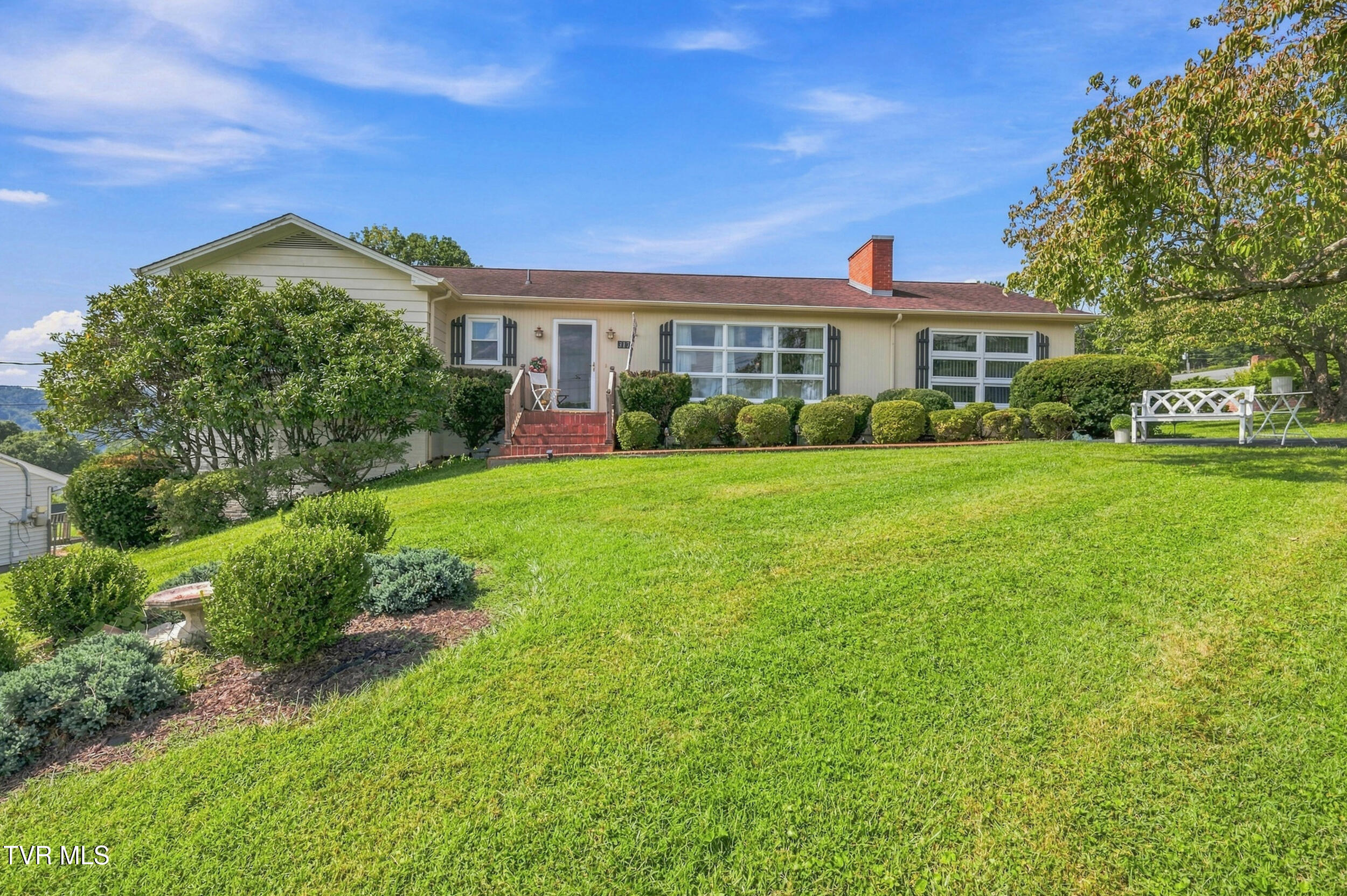 317 Sunnybrook Drive — photo