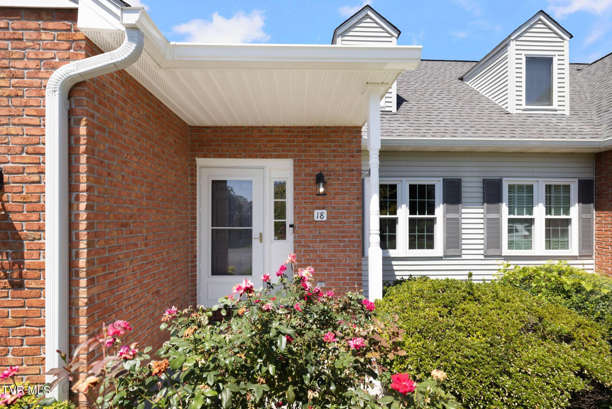 1725 West Lakeview Drive Unit 18 — photo