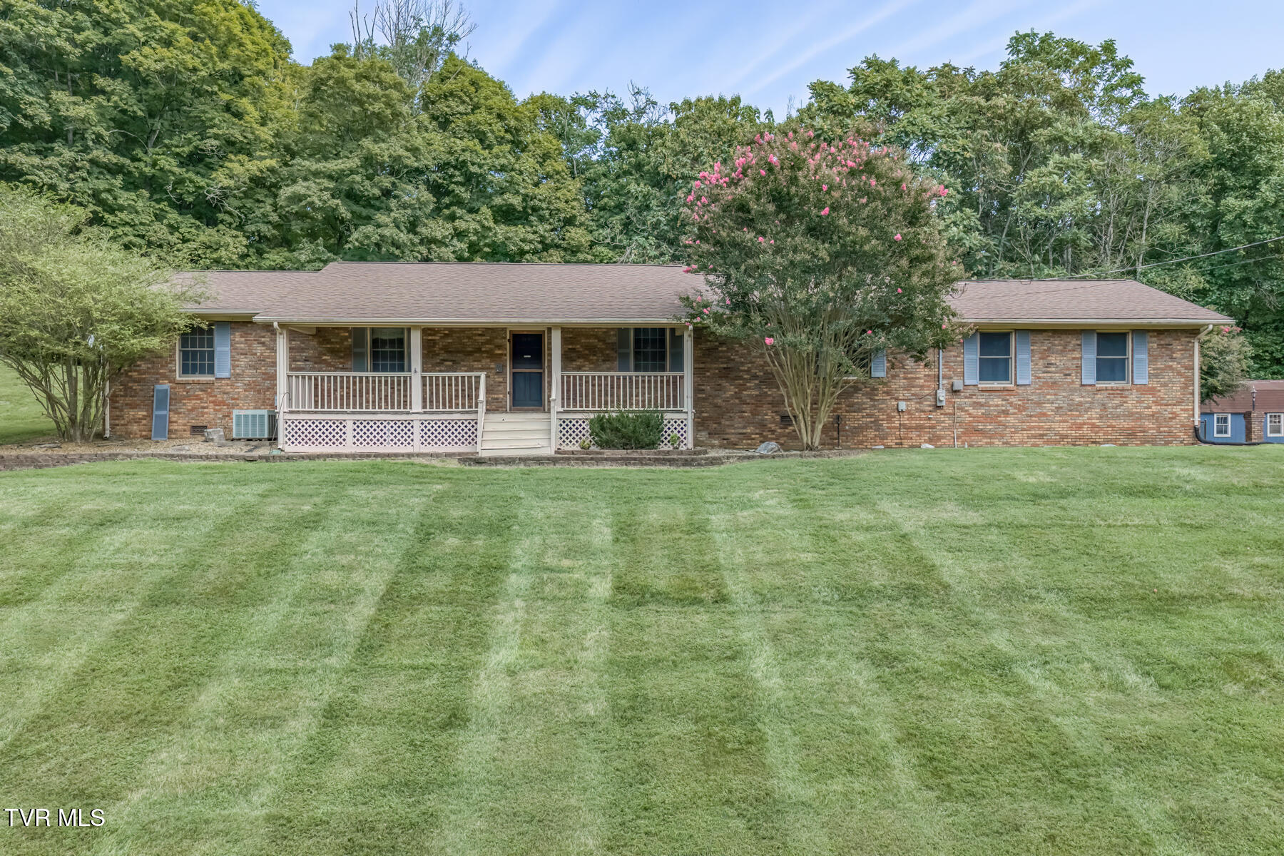 744 Sycamore Shoals Drive — photo
