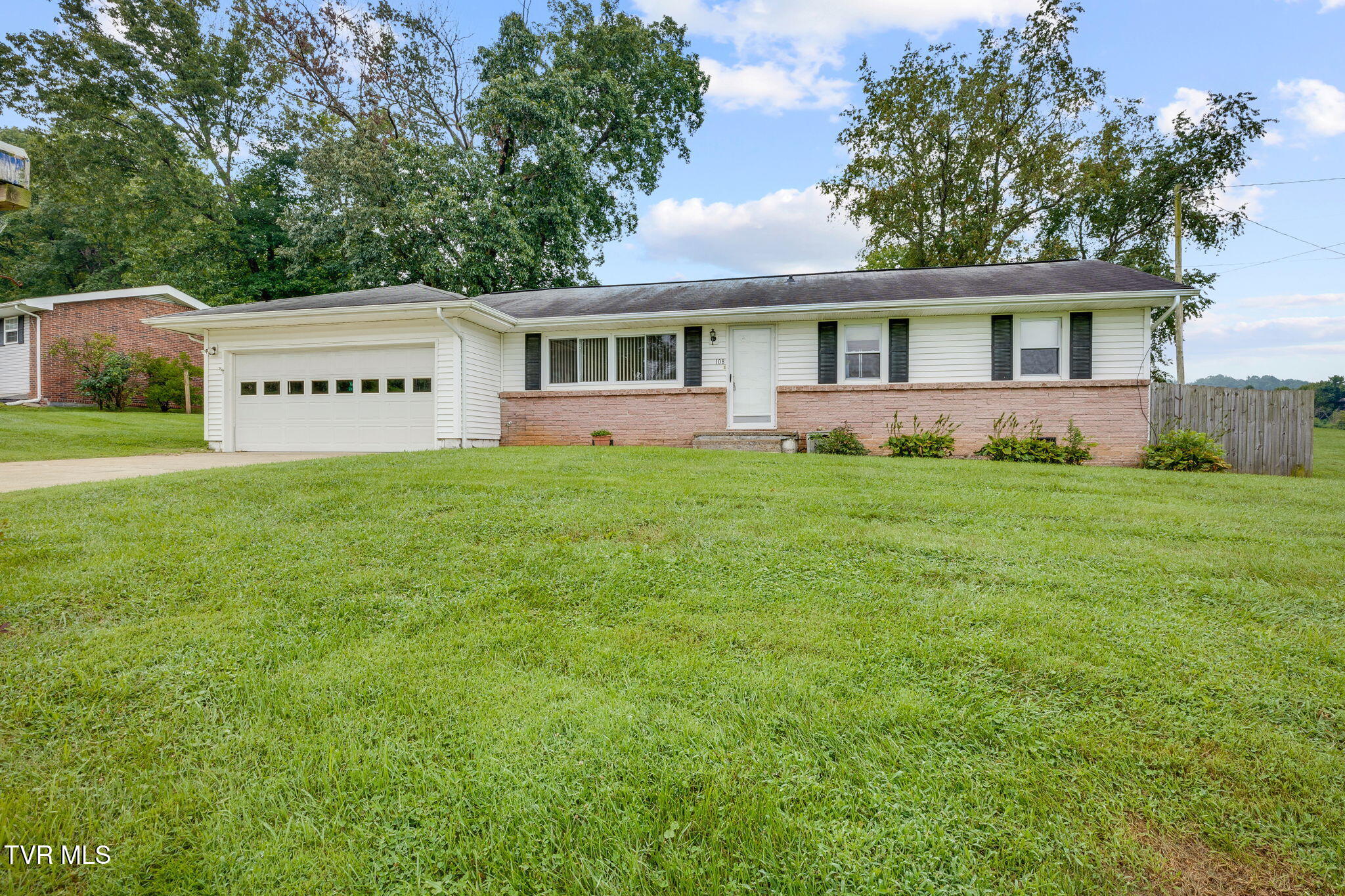 108 Briscoe Circle — photo