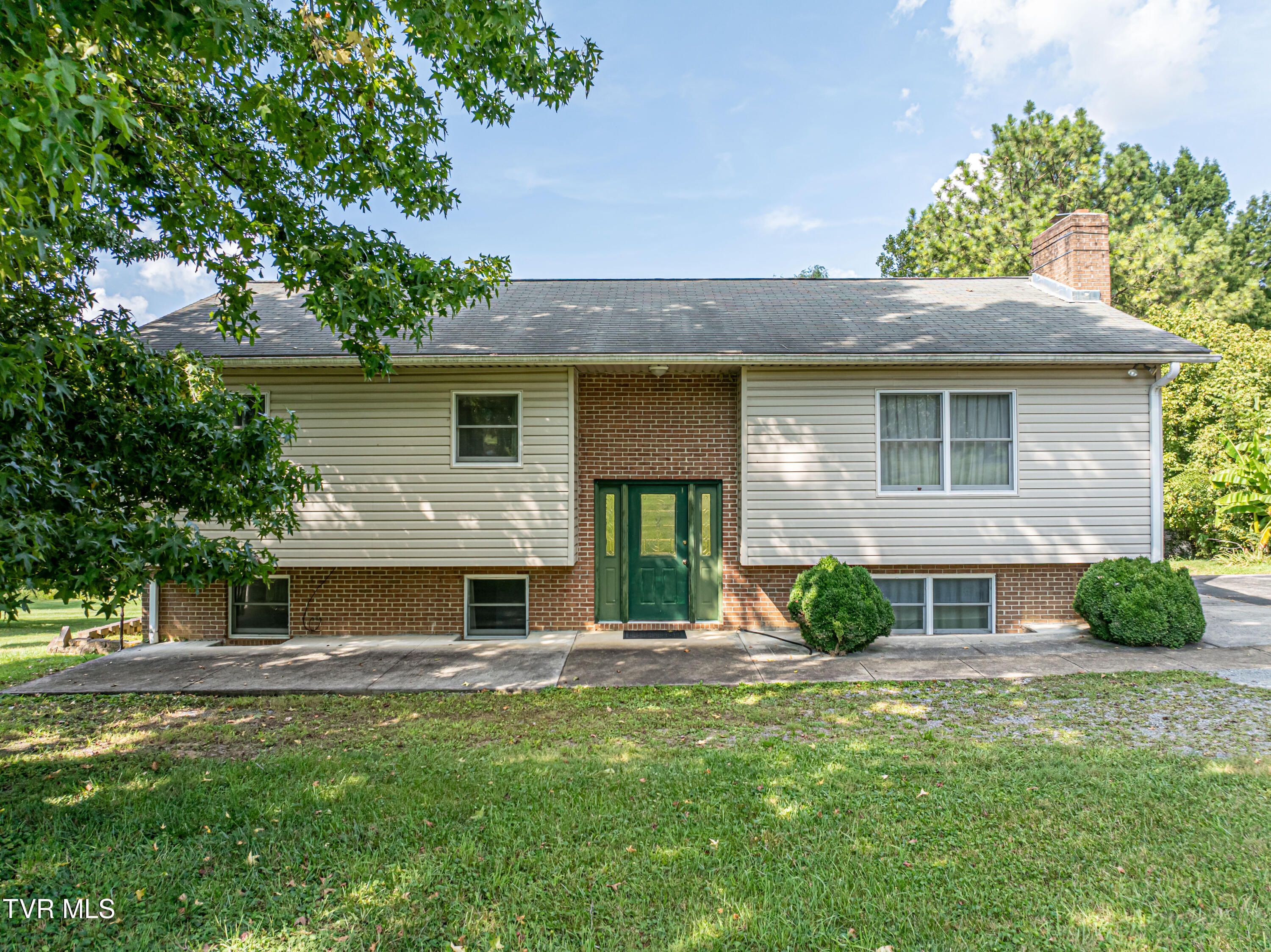 285 Bogey Drive — photo