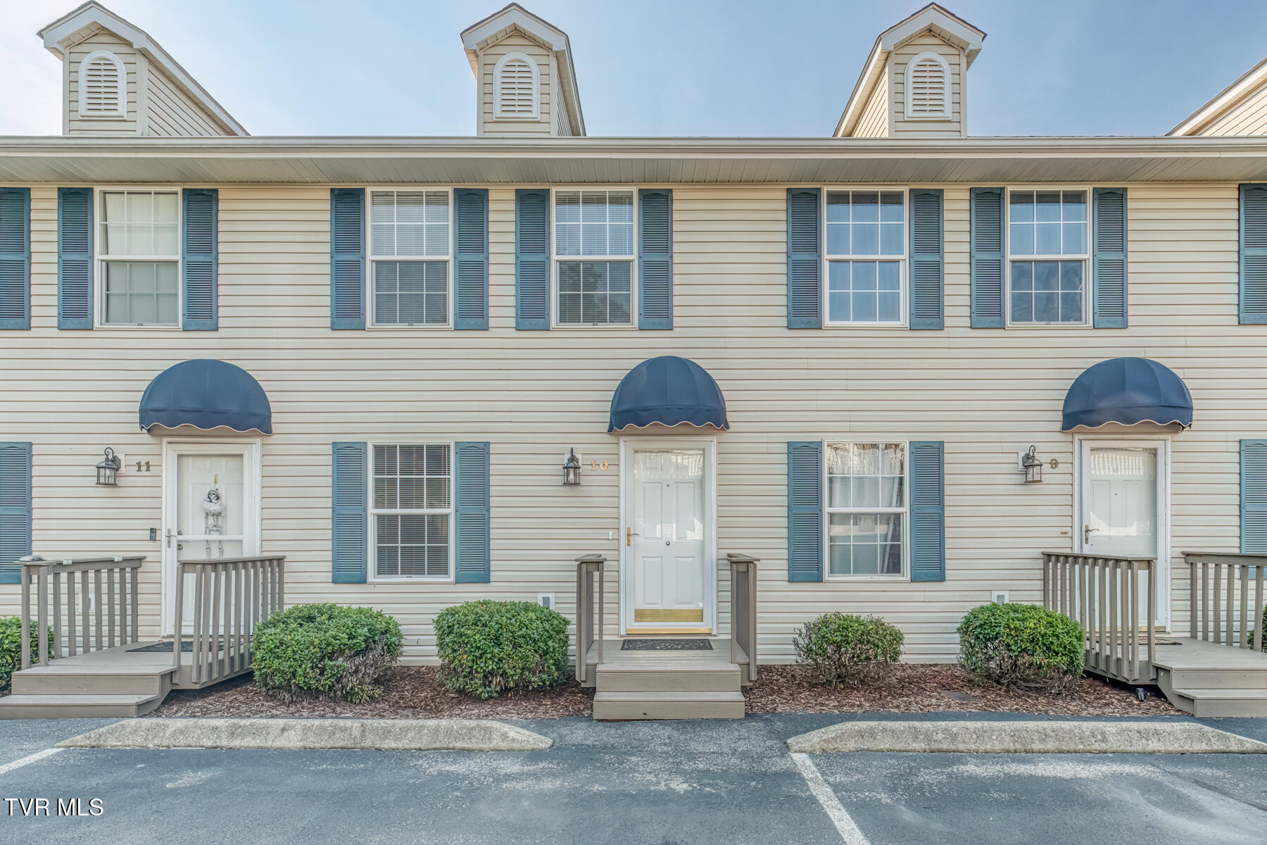 10 Pepper Ridge Court 10 — photo