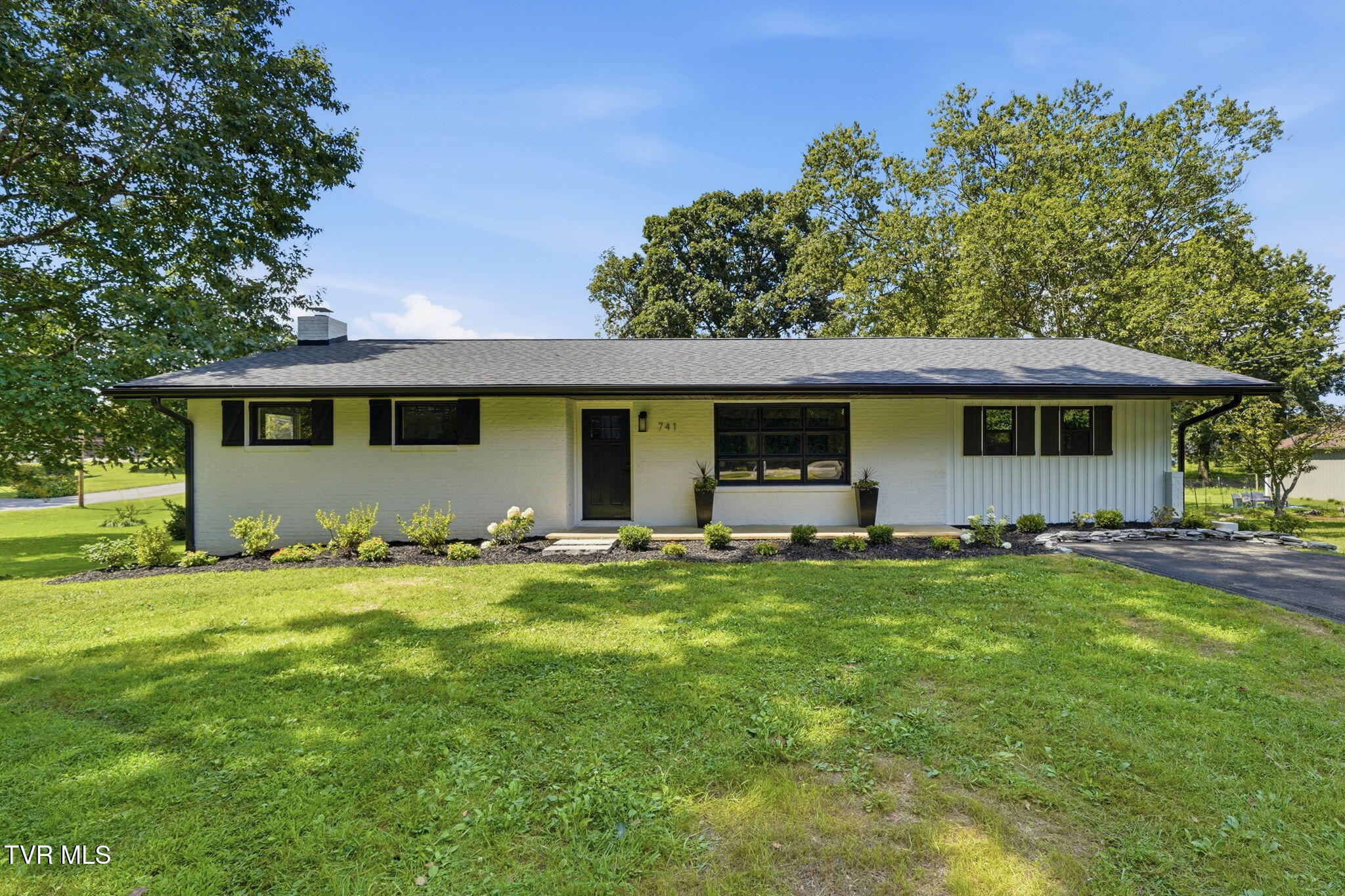 741 Gray Sta-Sul Springs Road — photo