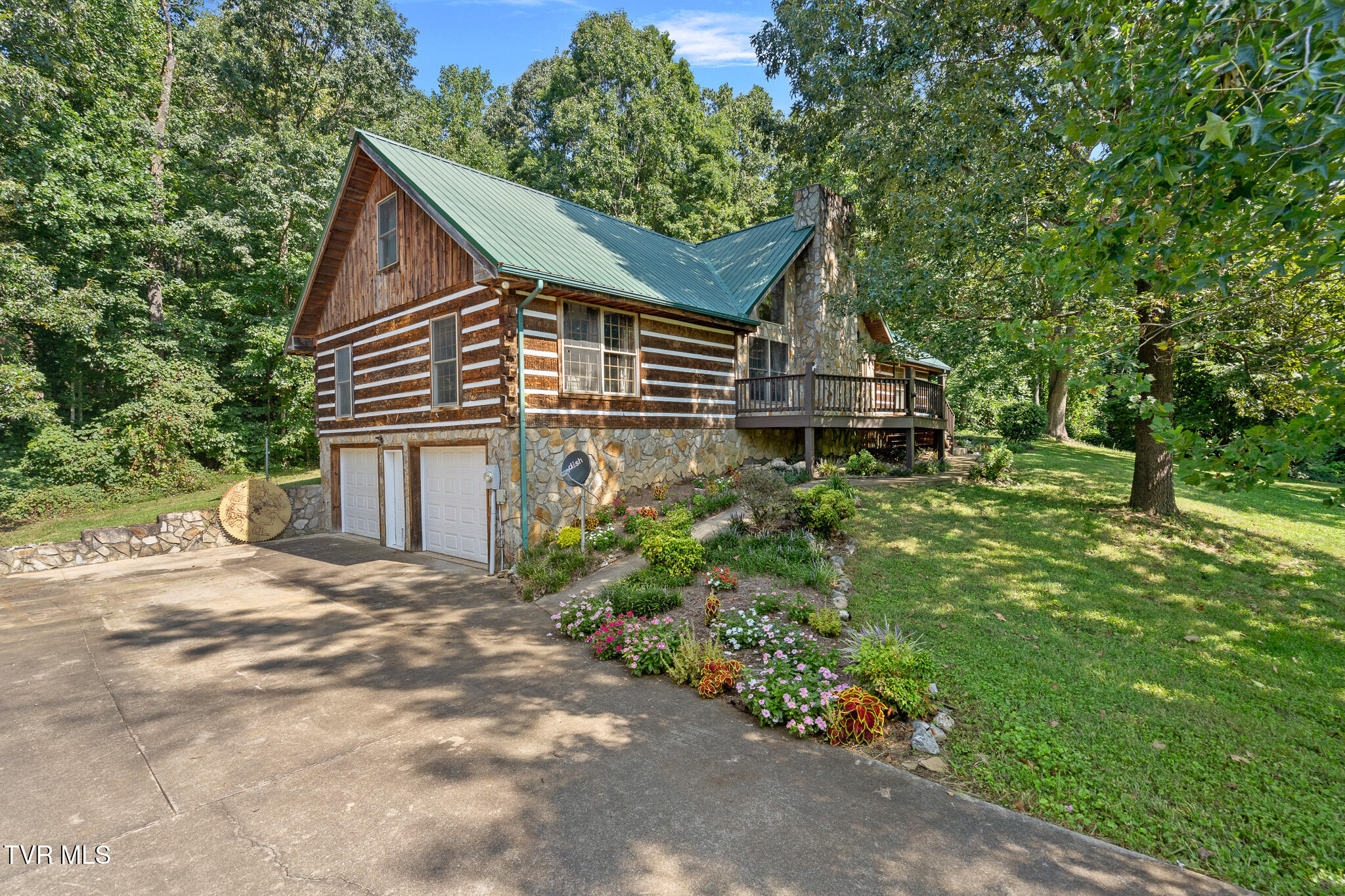 360 East Seven Springs Lane — photo