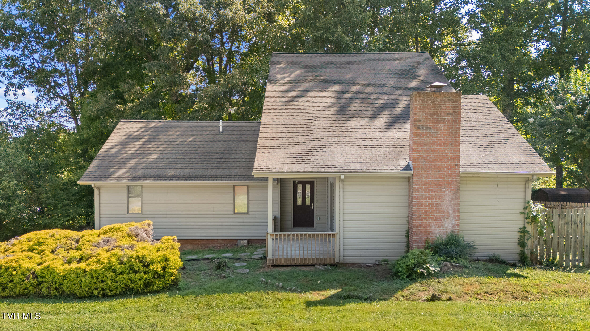 101 Stanmore Drive — photo