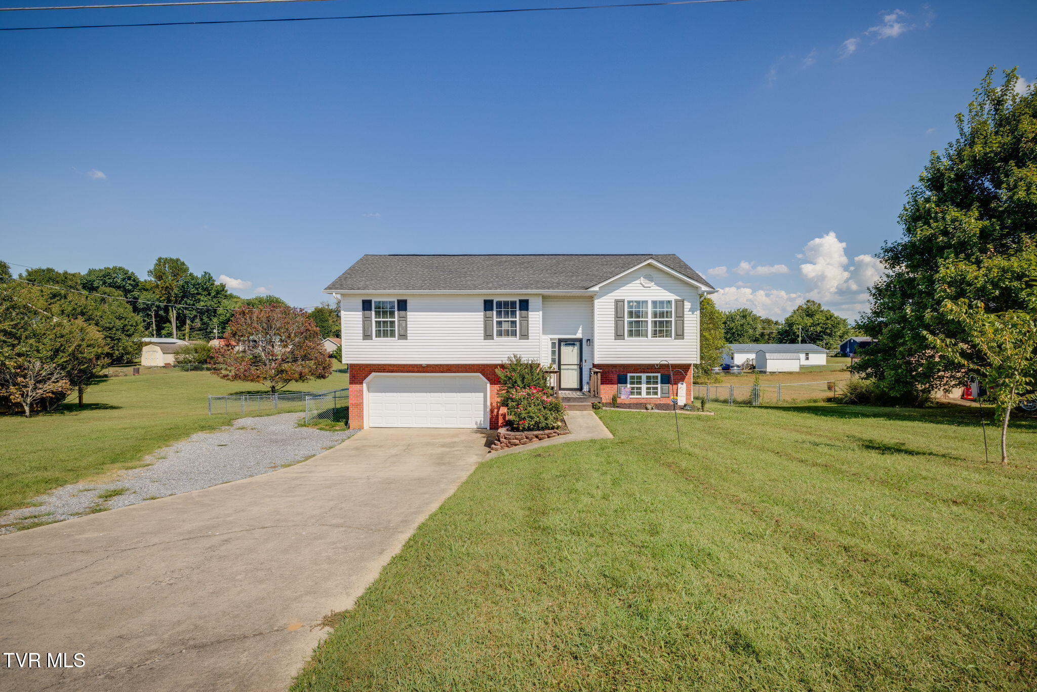 132 Bobwhite Court — photo