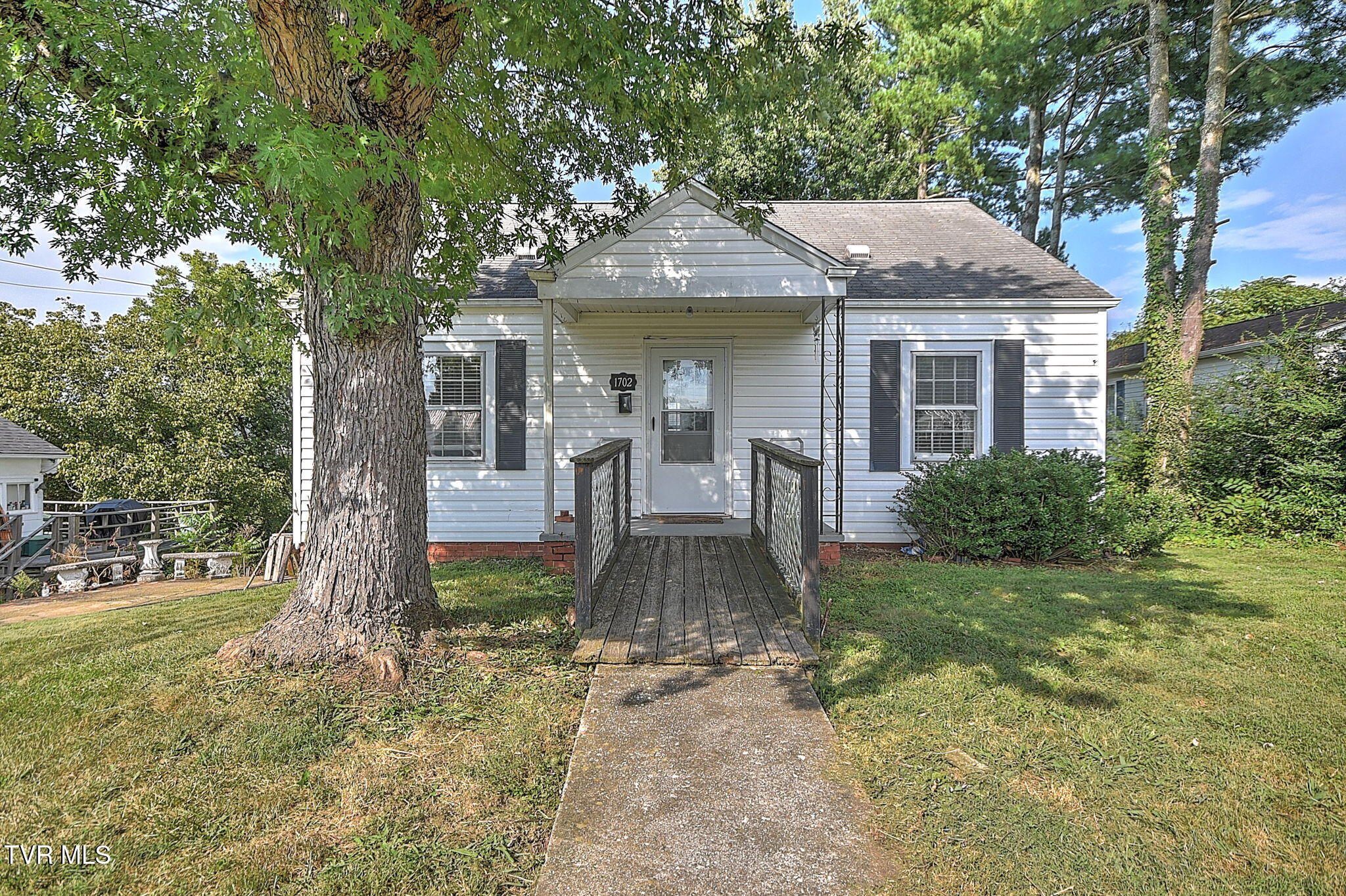 1702 Pierce Street — photo