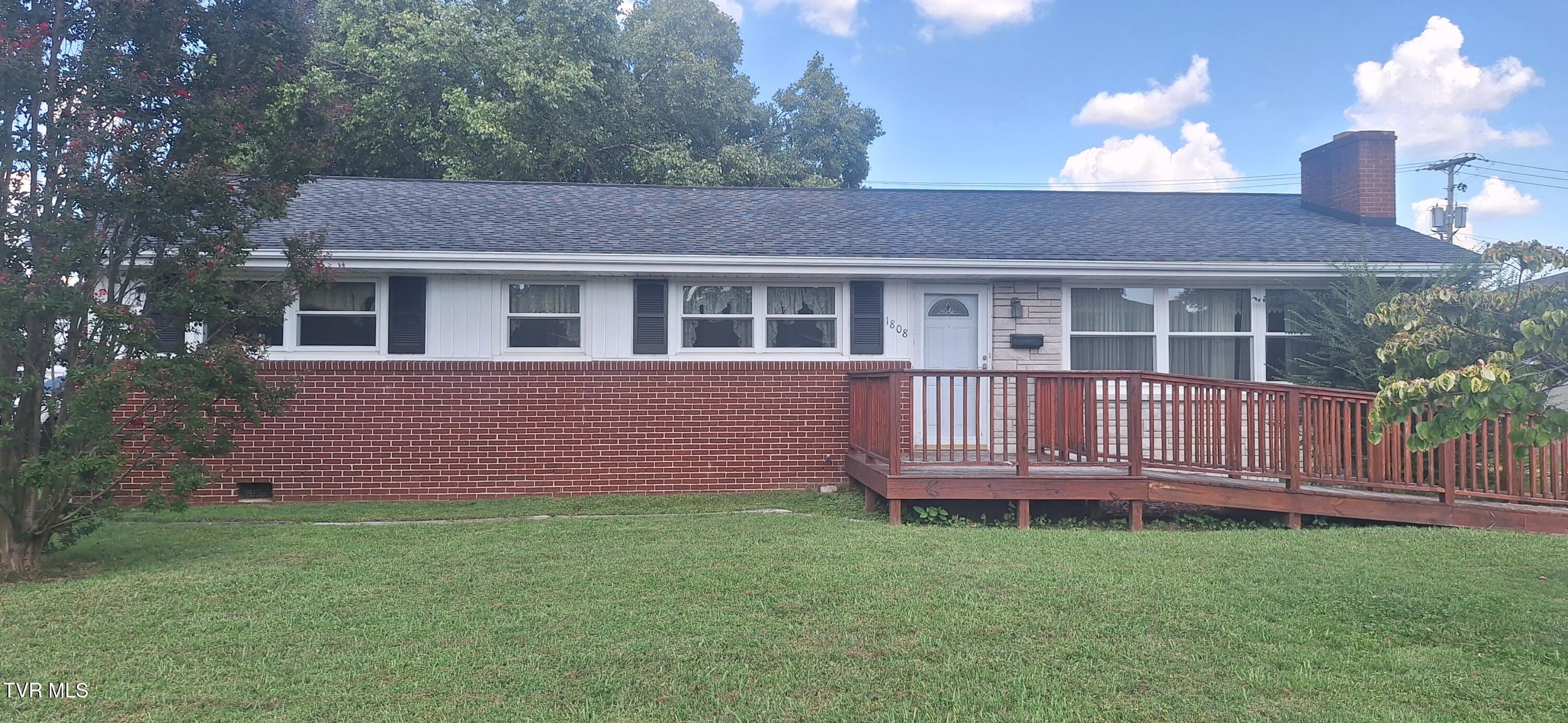 1808 Hermitage Drive — photo