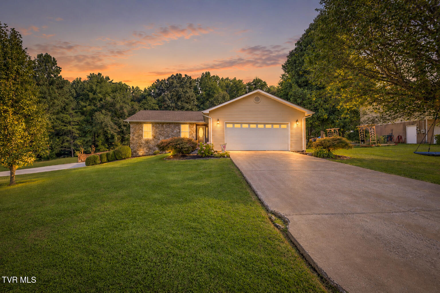 1106 East Heritage Lane — photo