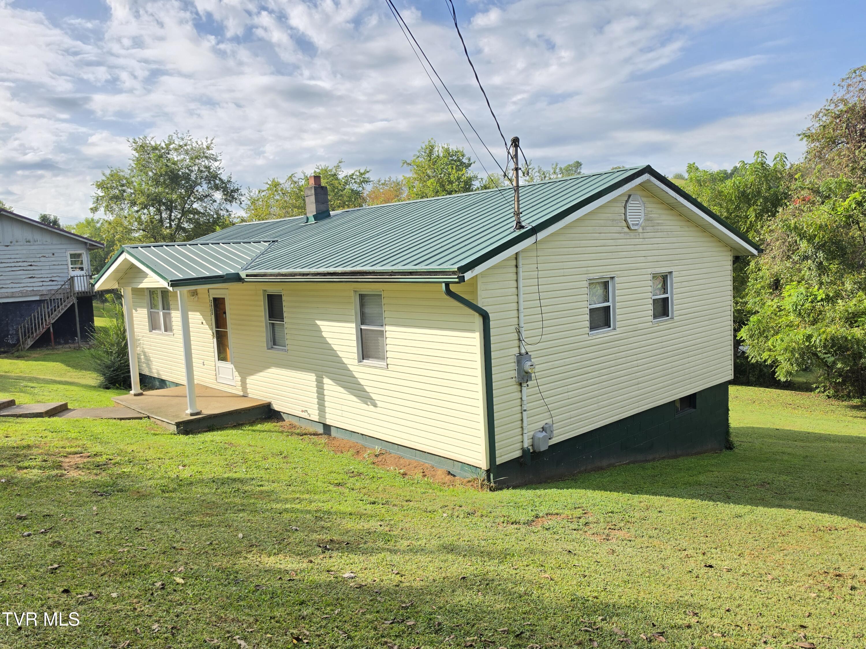 2635 Banner Street — photo