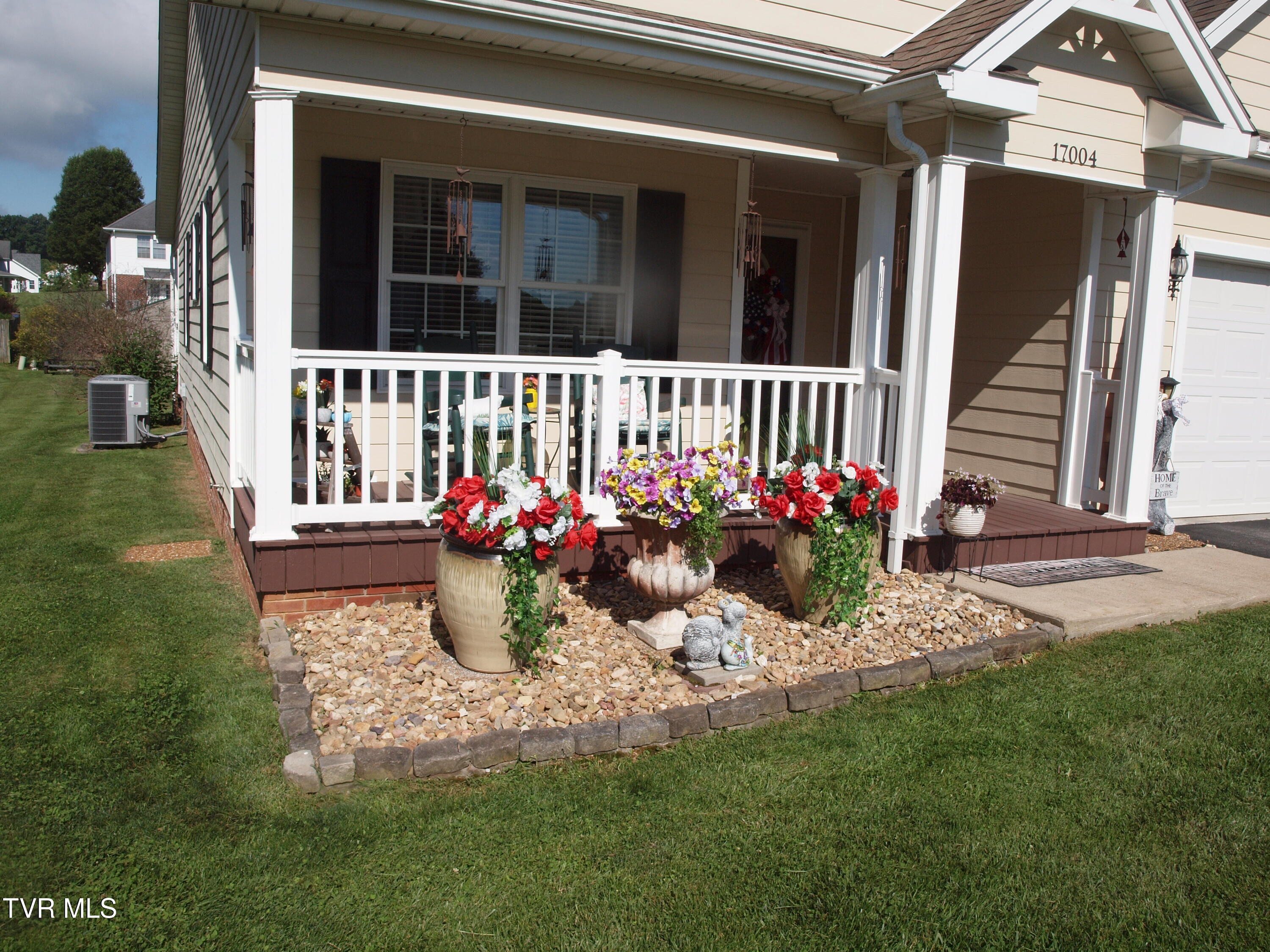 17004 Sedona Drive — photo