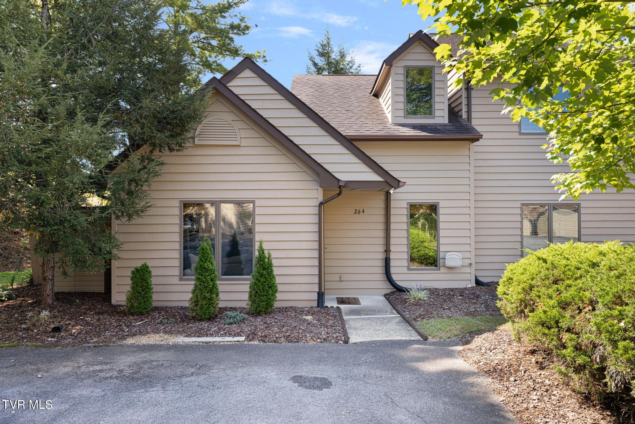 264 Willowbend Place — photo