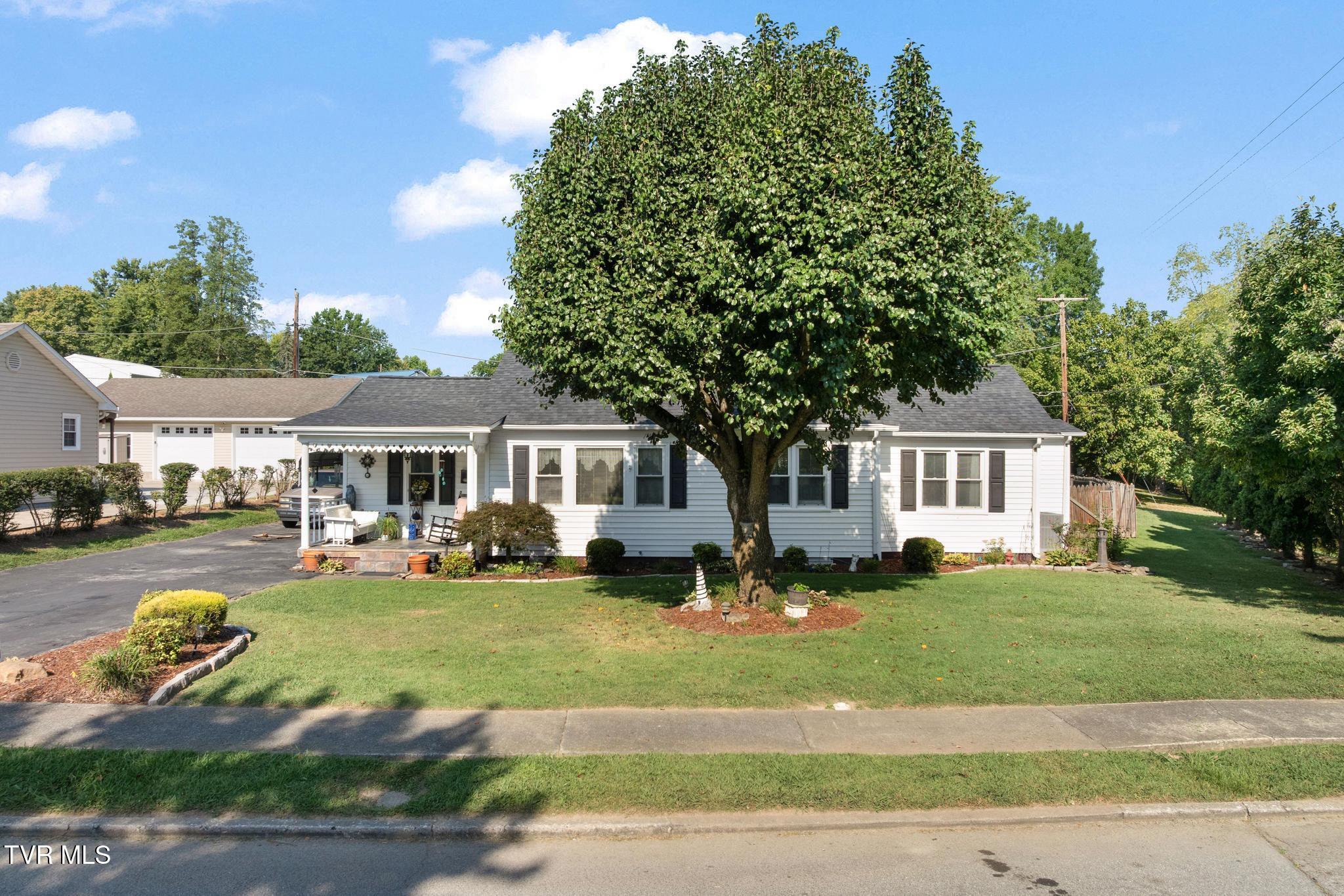 1316 Midland Drive — photo