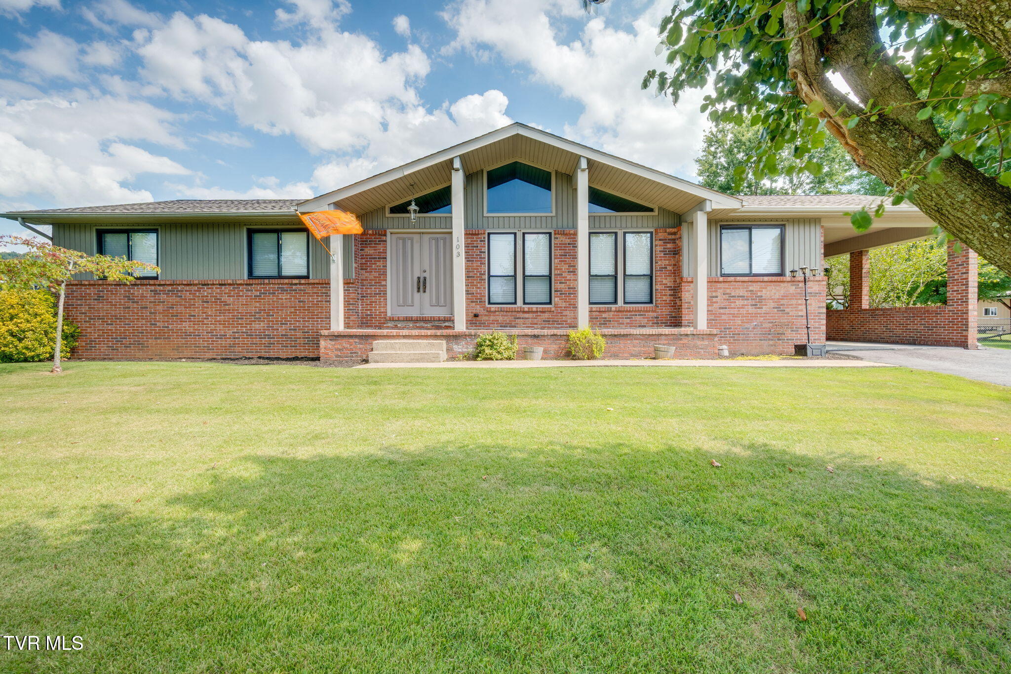 103 Mesa Drive — photo