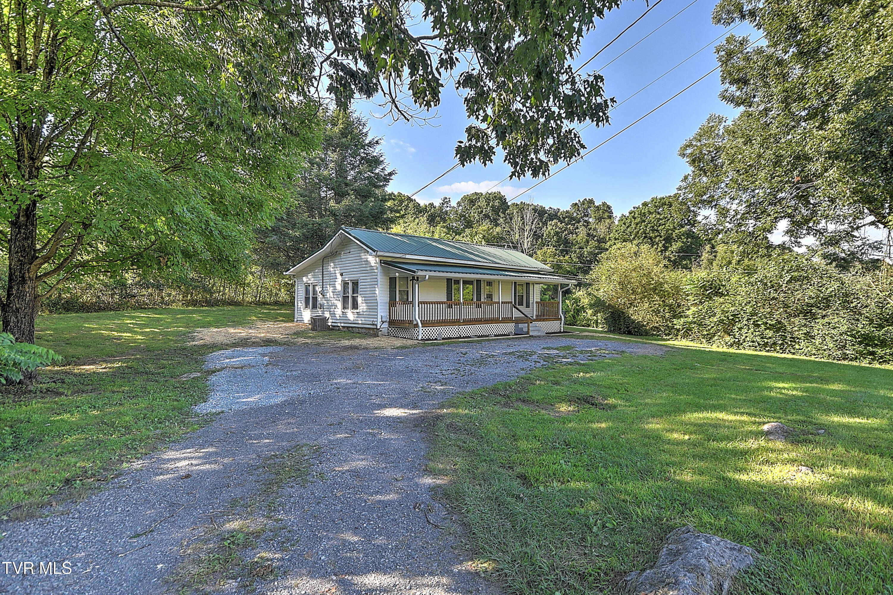 875 South Pickens Bridge Road — photo