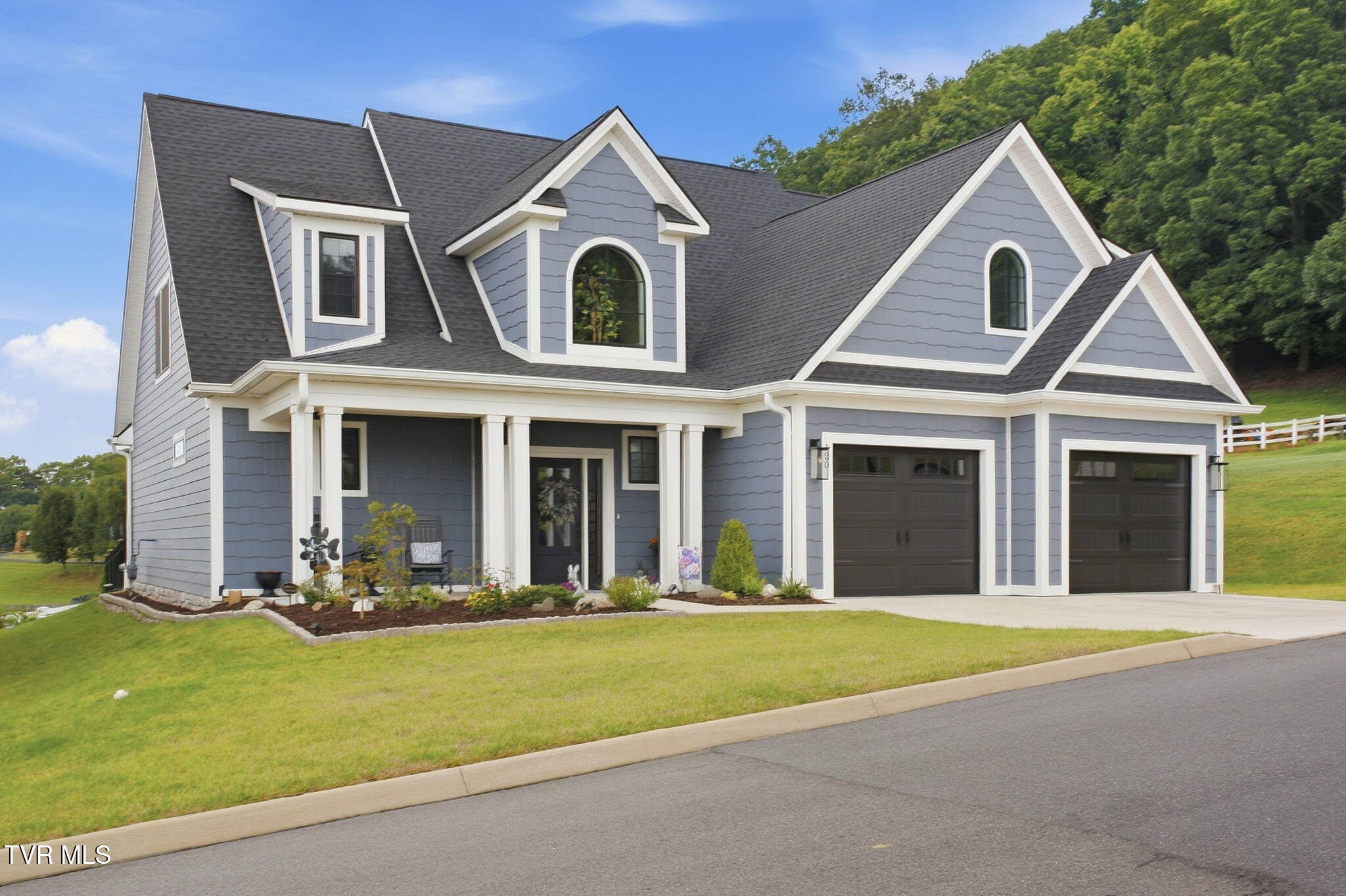 130 Slonaker Circle — photo