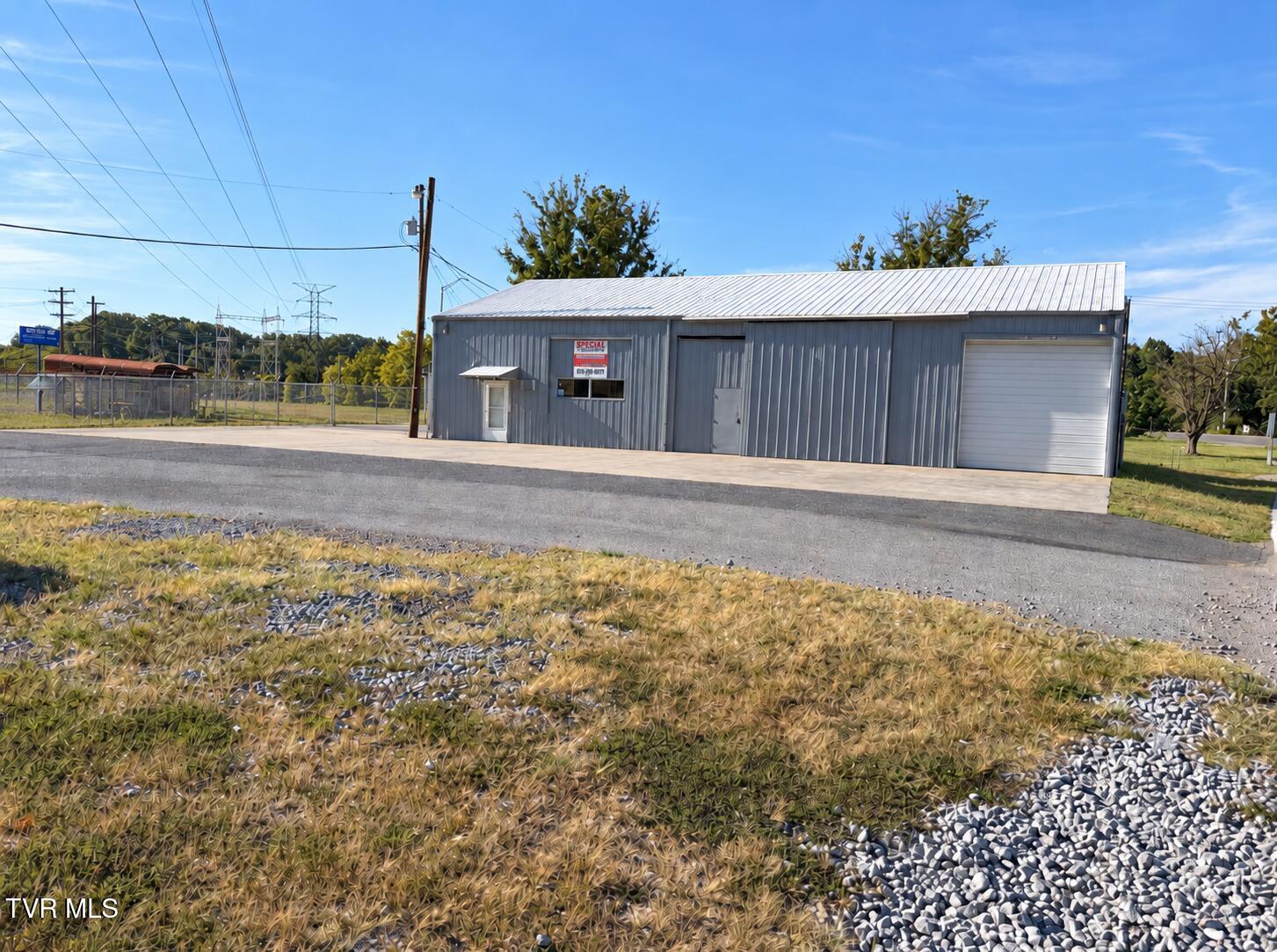 6160 Orebank Road — photo