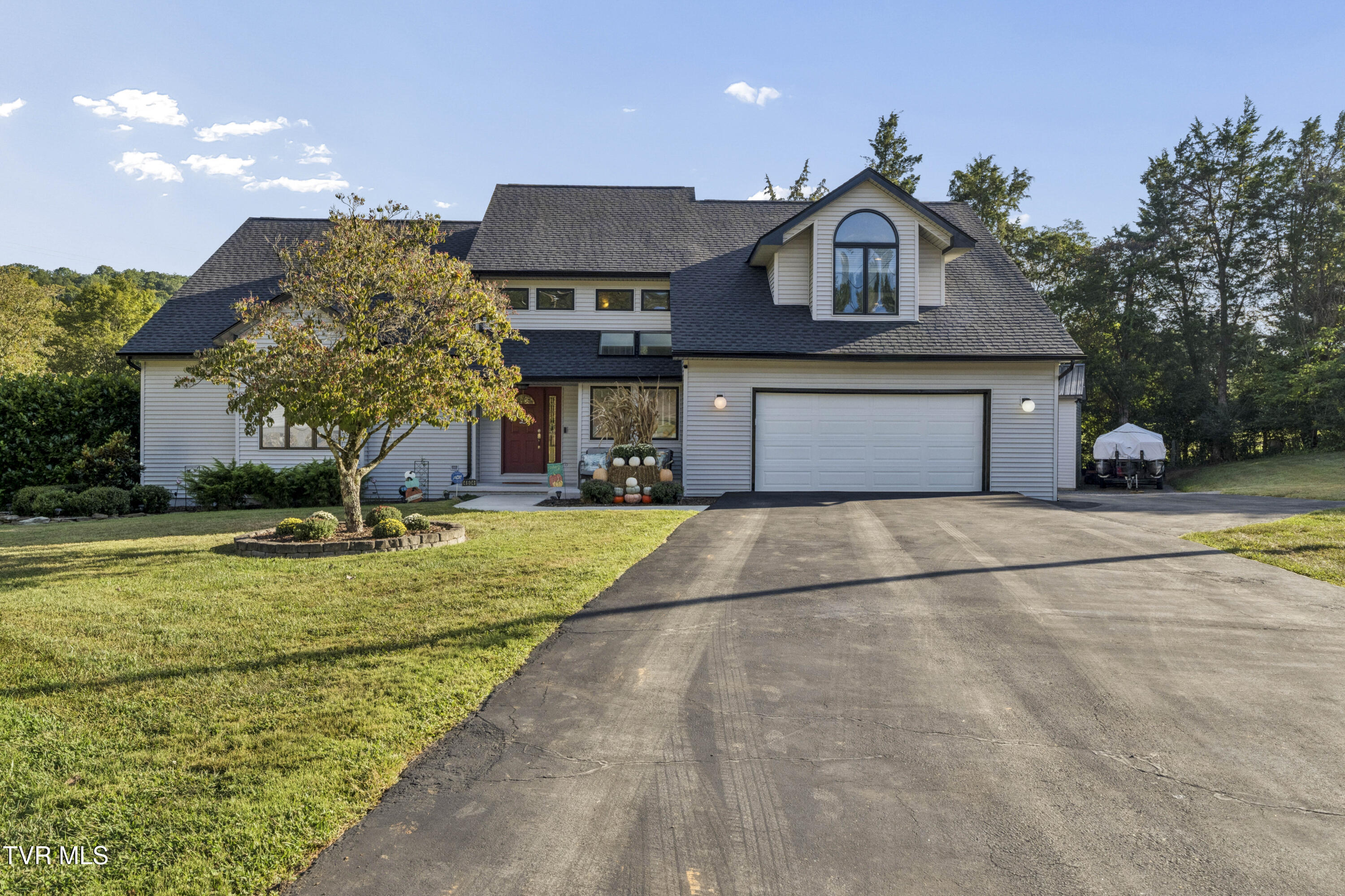 4604 Stillwood Court — photo