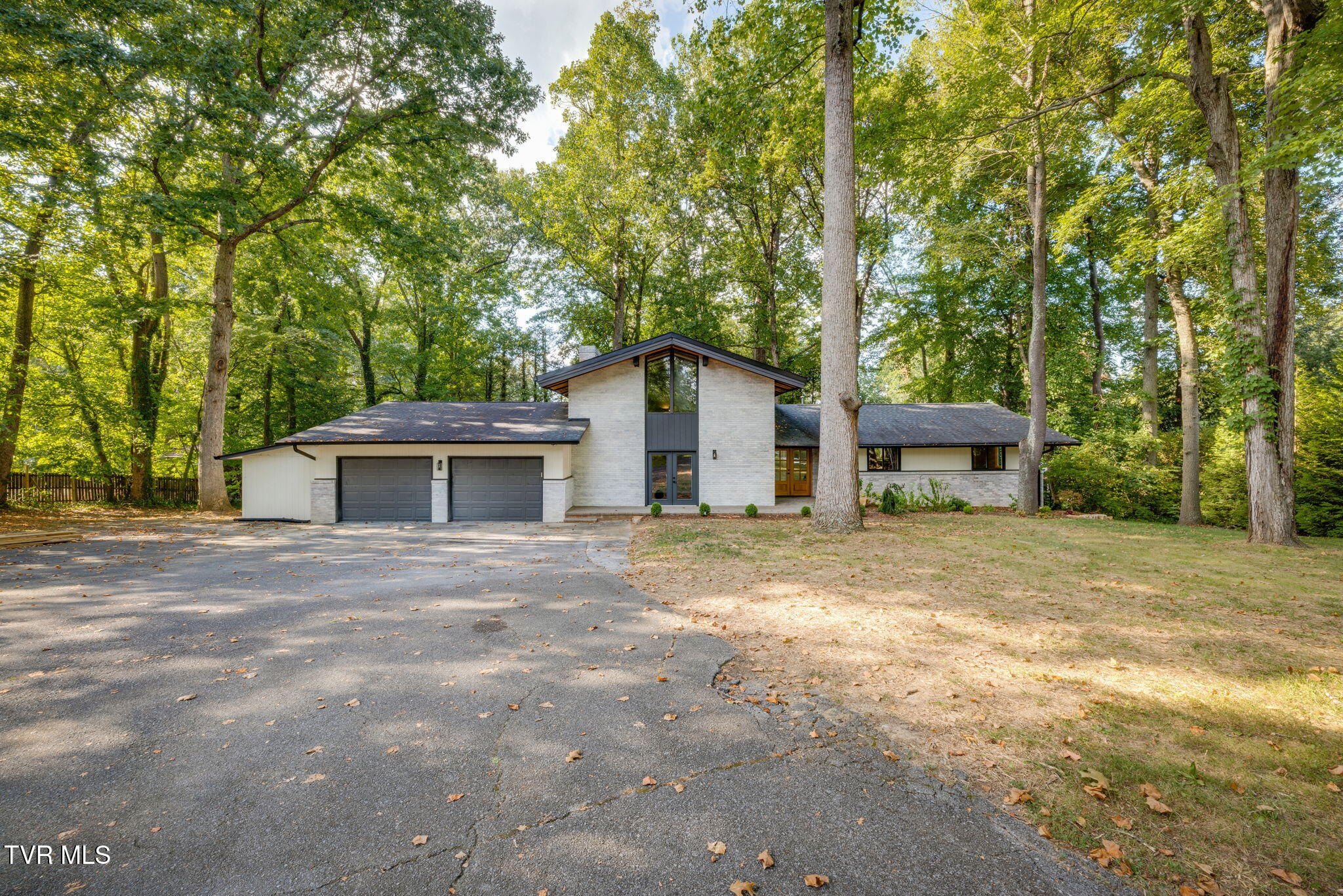 1108 Skyline Drive — photo