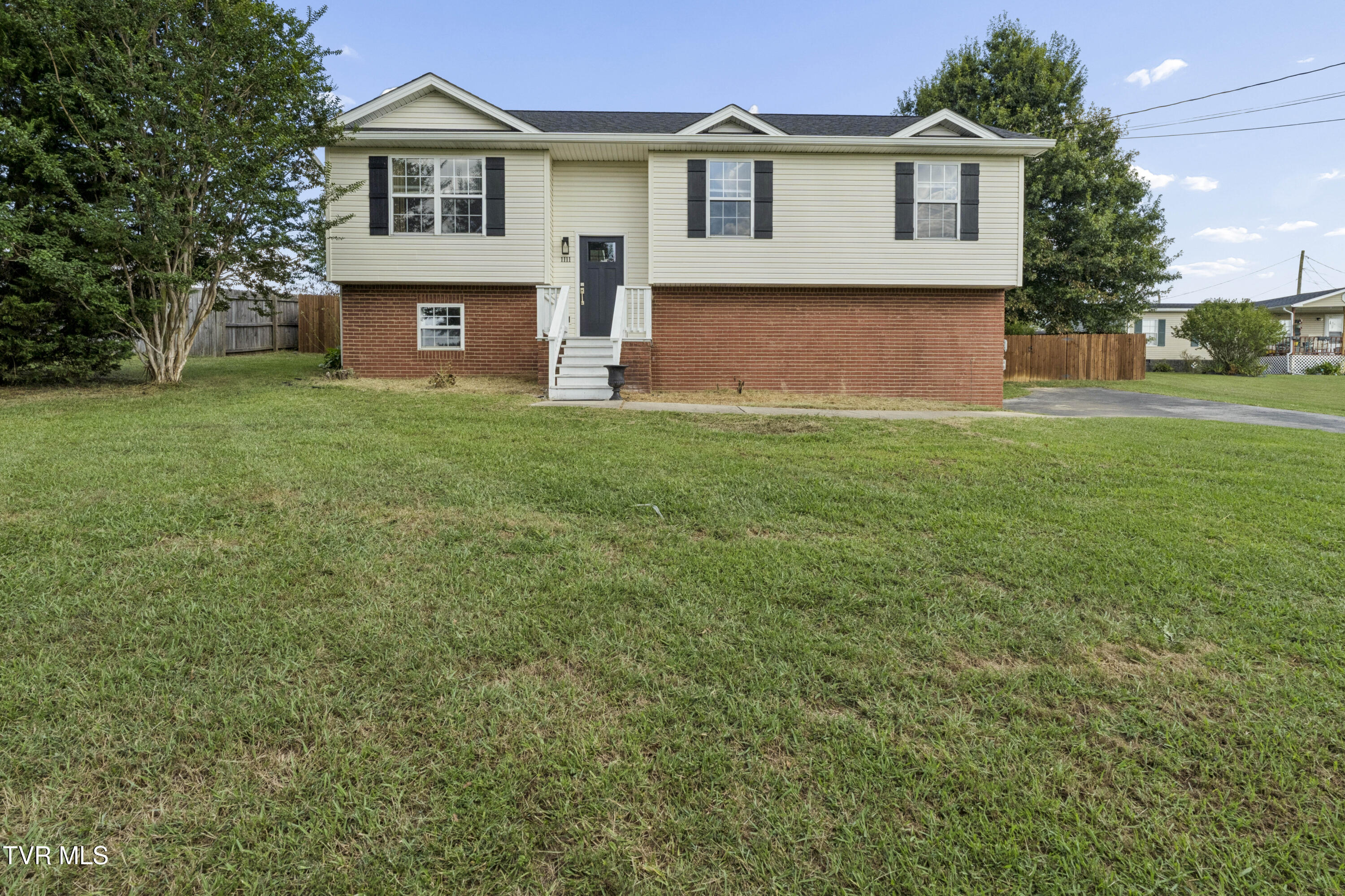 1111 Sycamore Creek Drive — photo