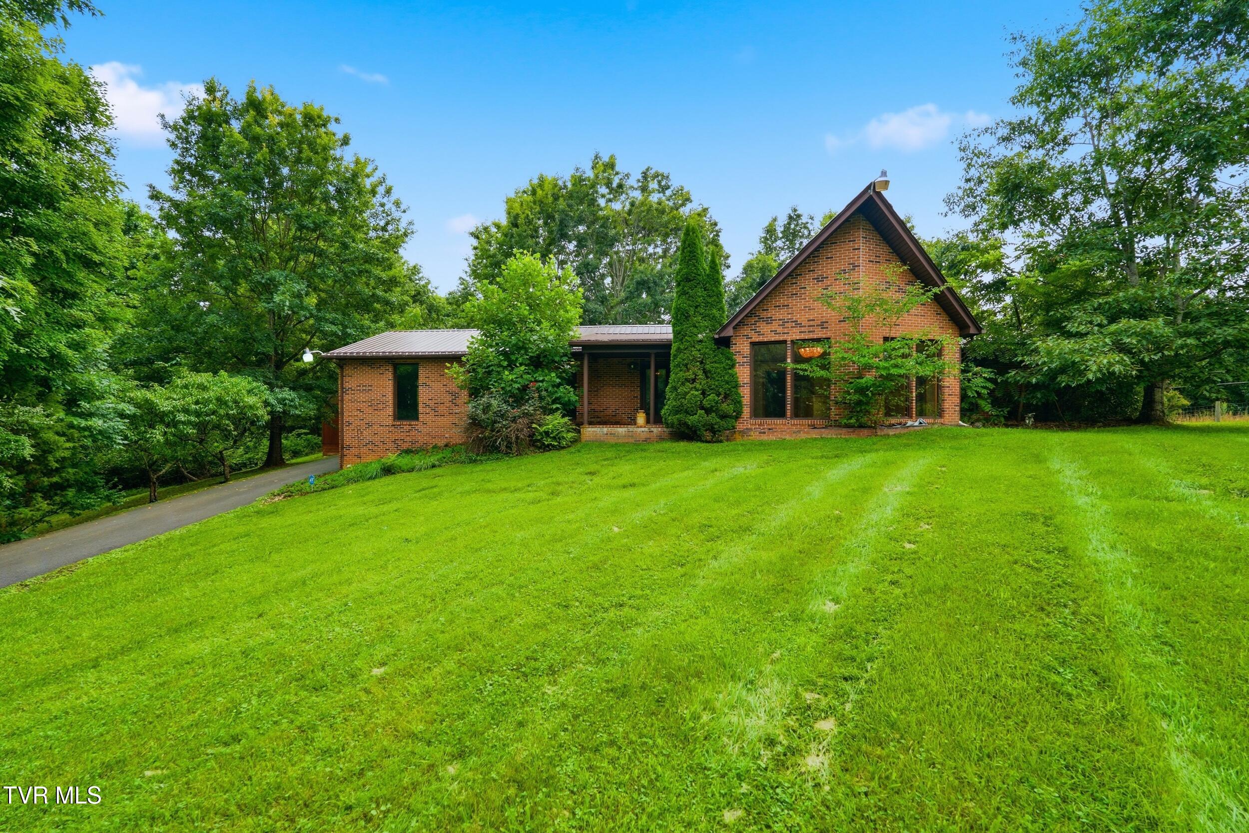 16183 Pocahontas Trail — photo