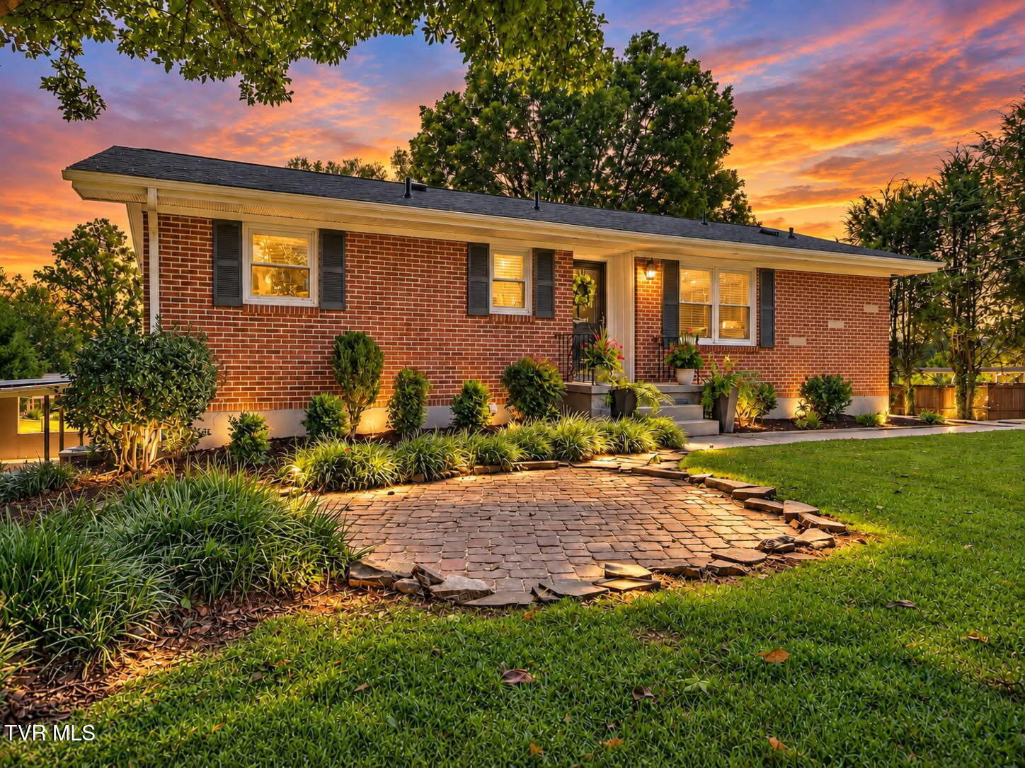 1721 Holston Drive — photo