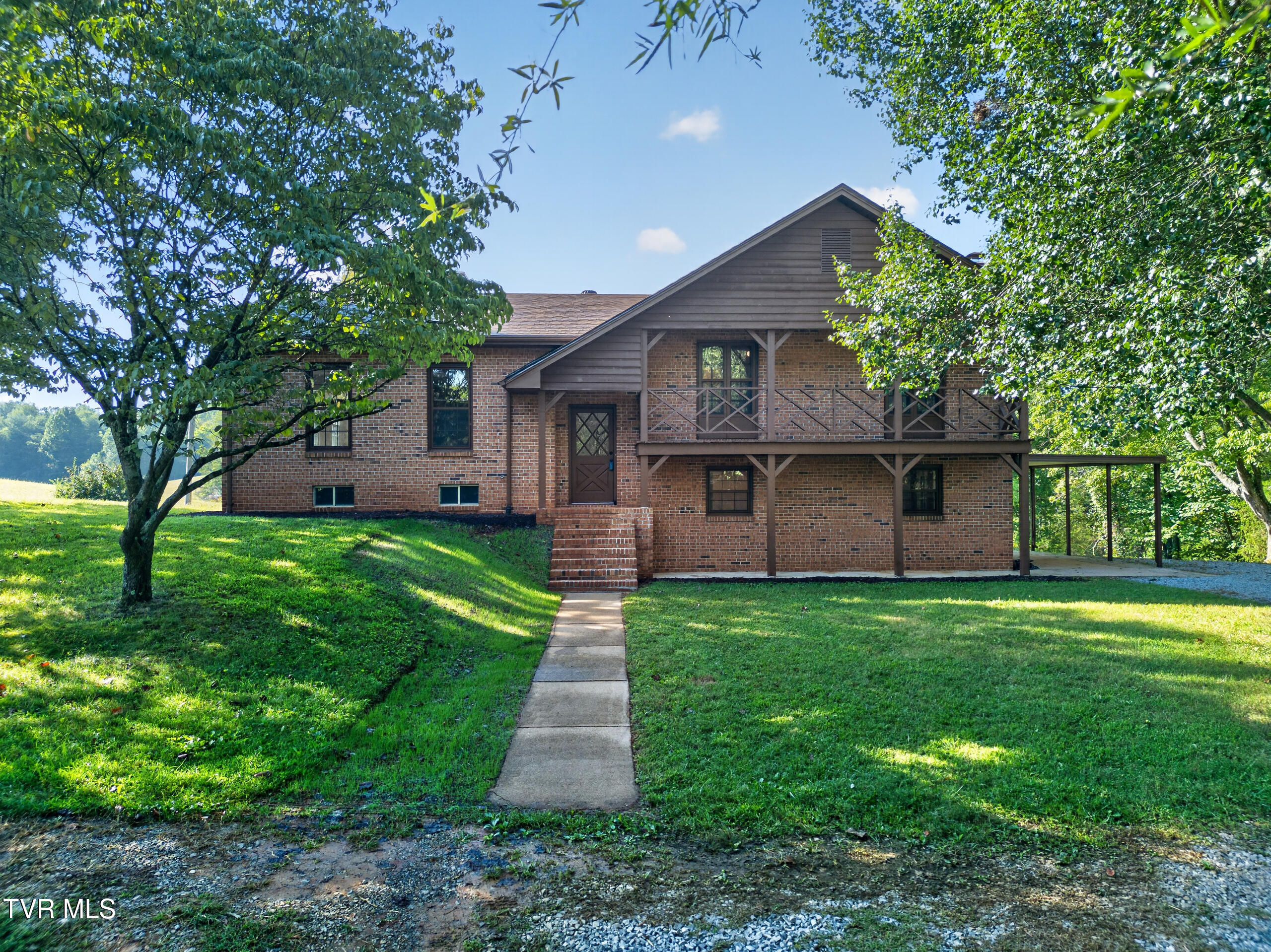 545 Johnson Road — photo