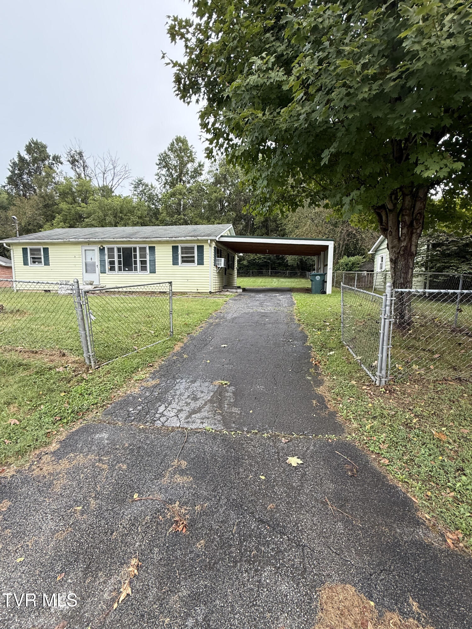 165 Jane Lane — photo