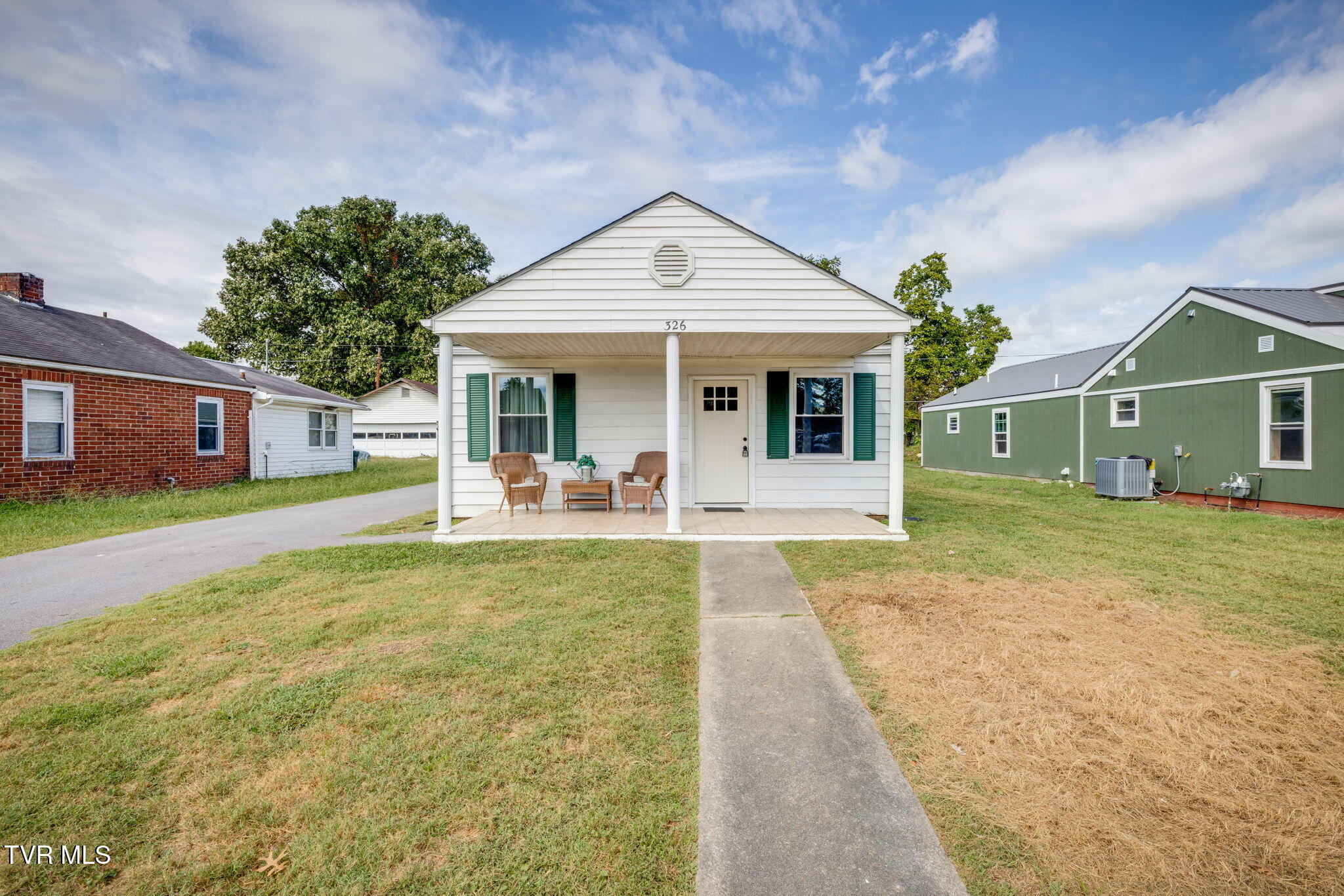 326 Louis Street — photo