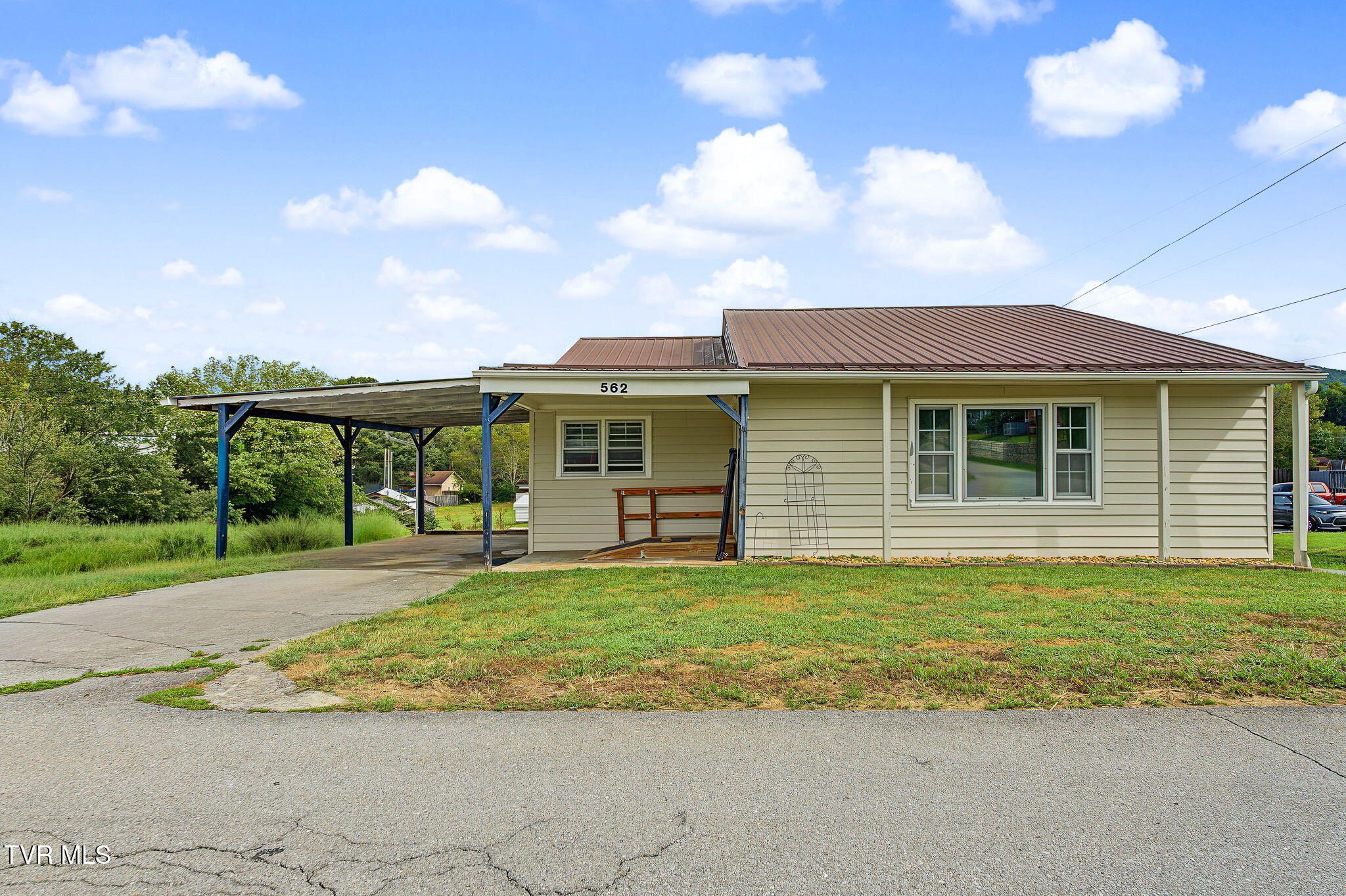 562 Garrison Hollow Road — photo