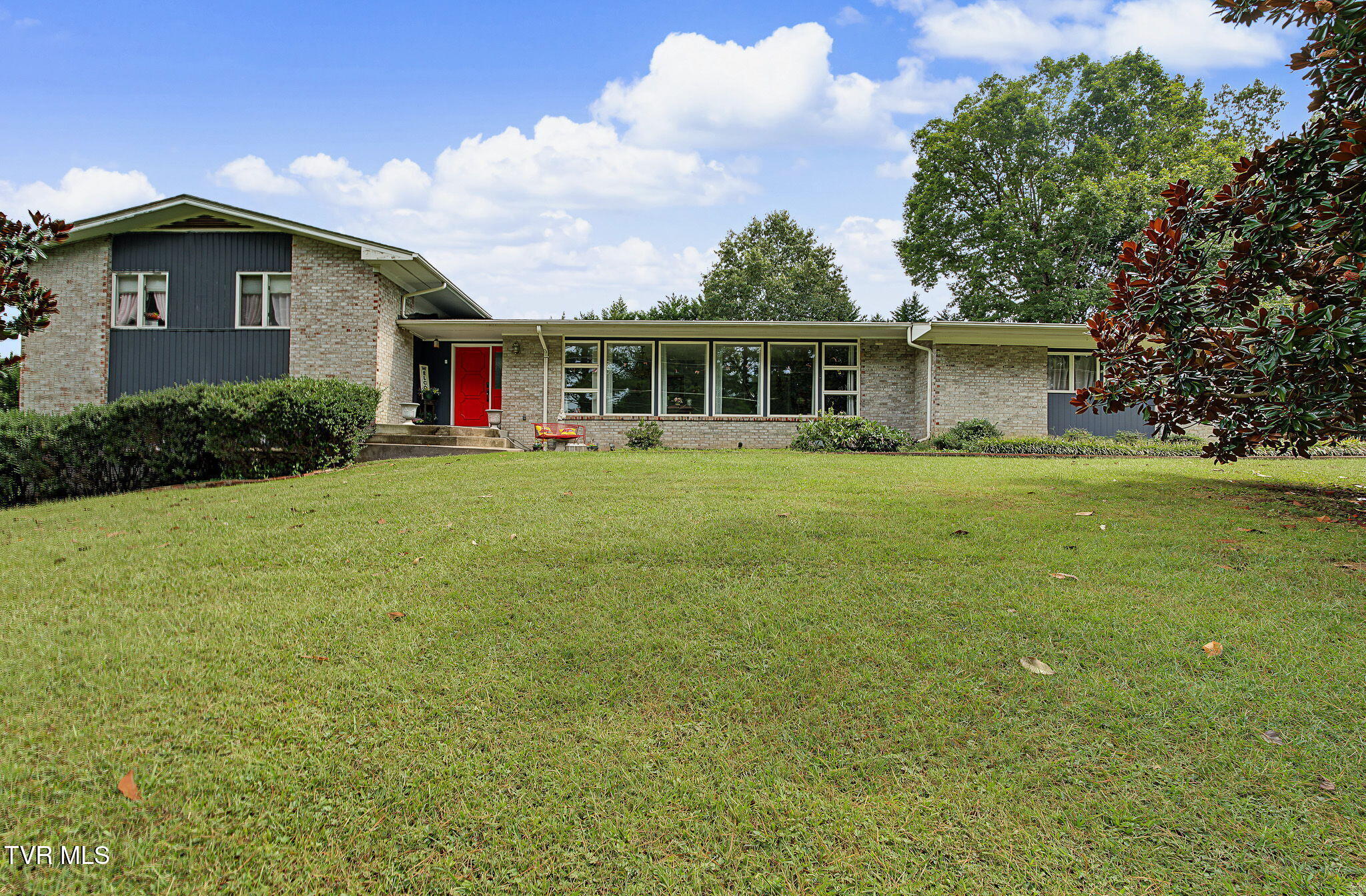 175 Fairway Drive — photo