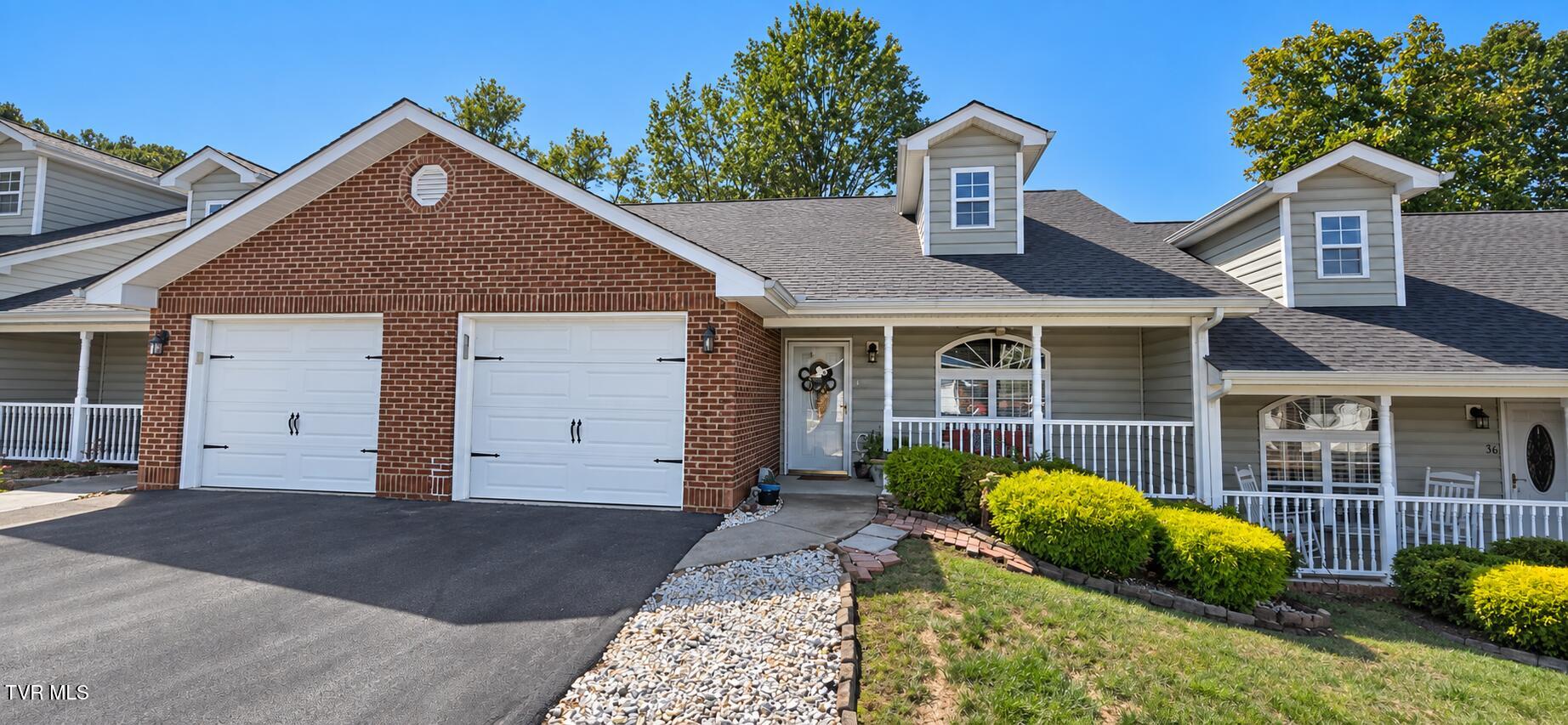 40 Sagewood Court 40 — photo