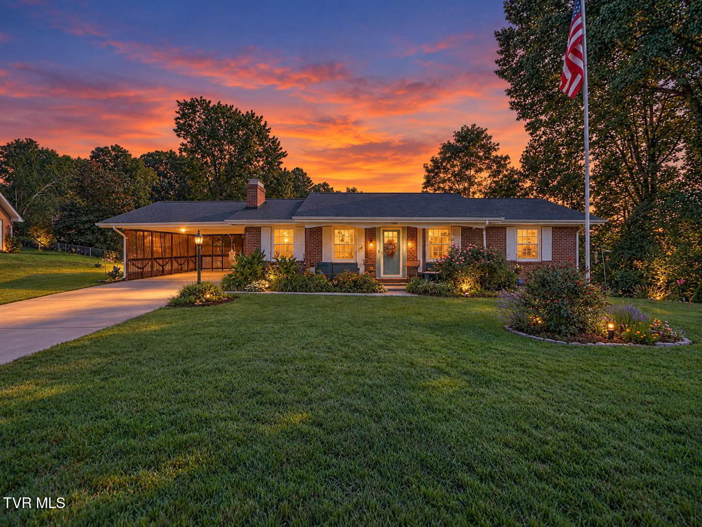 7365 White Pine Circle — photo