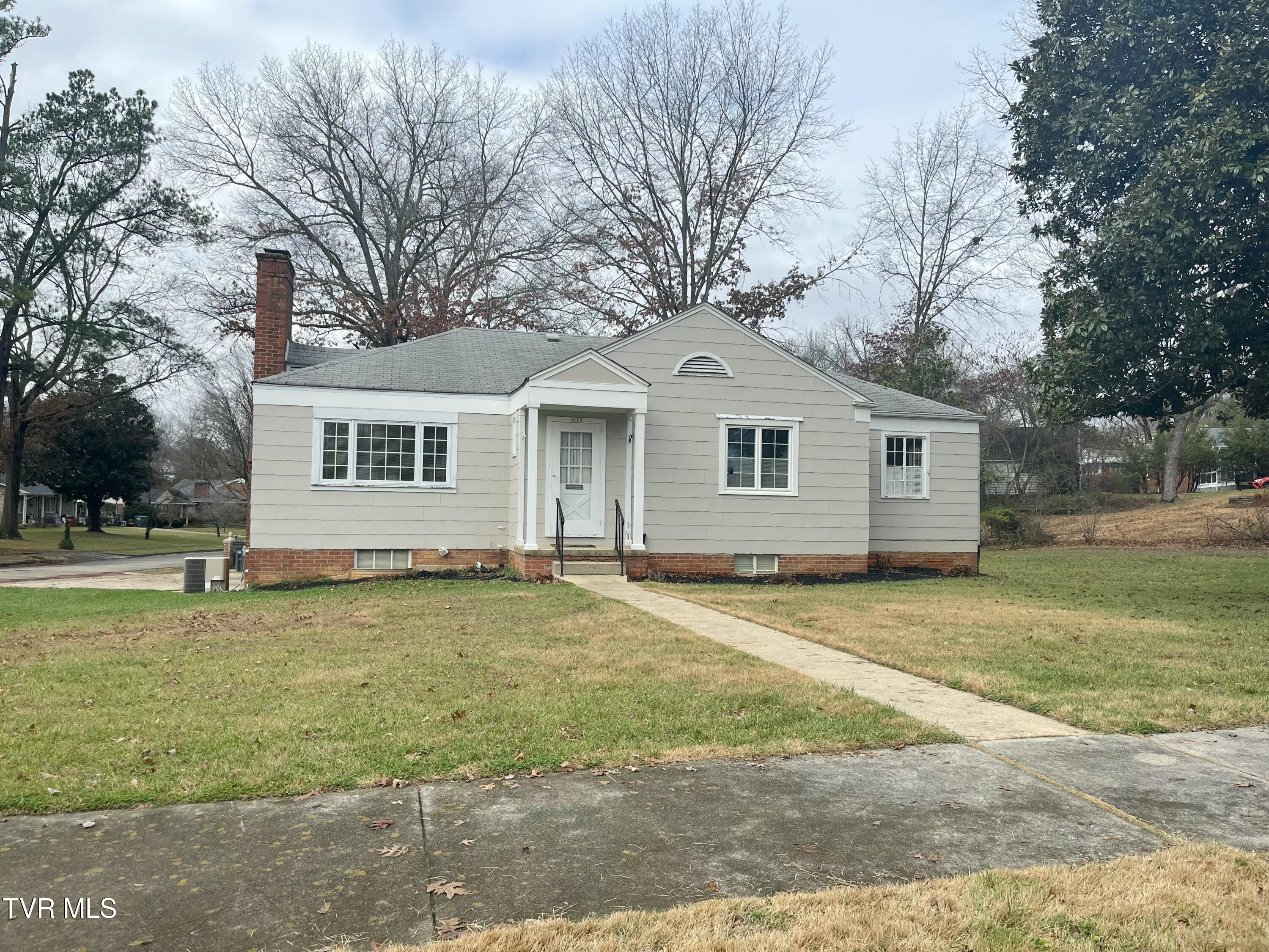 1613 Belmeade Drive — photo