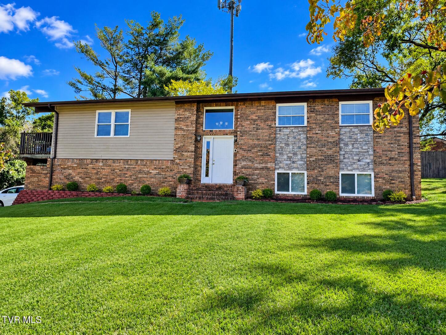 154 Locust Circle — photo