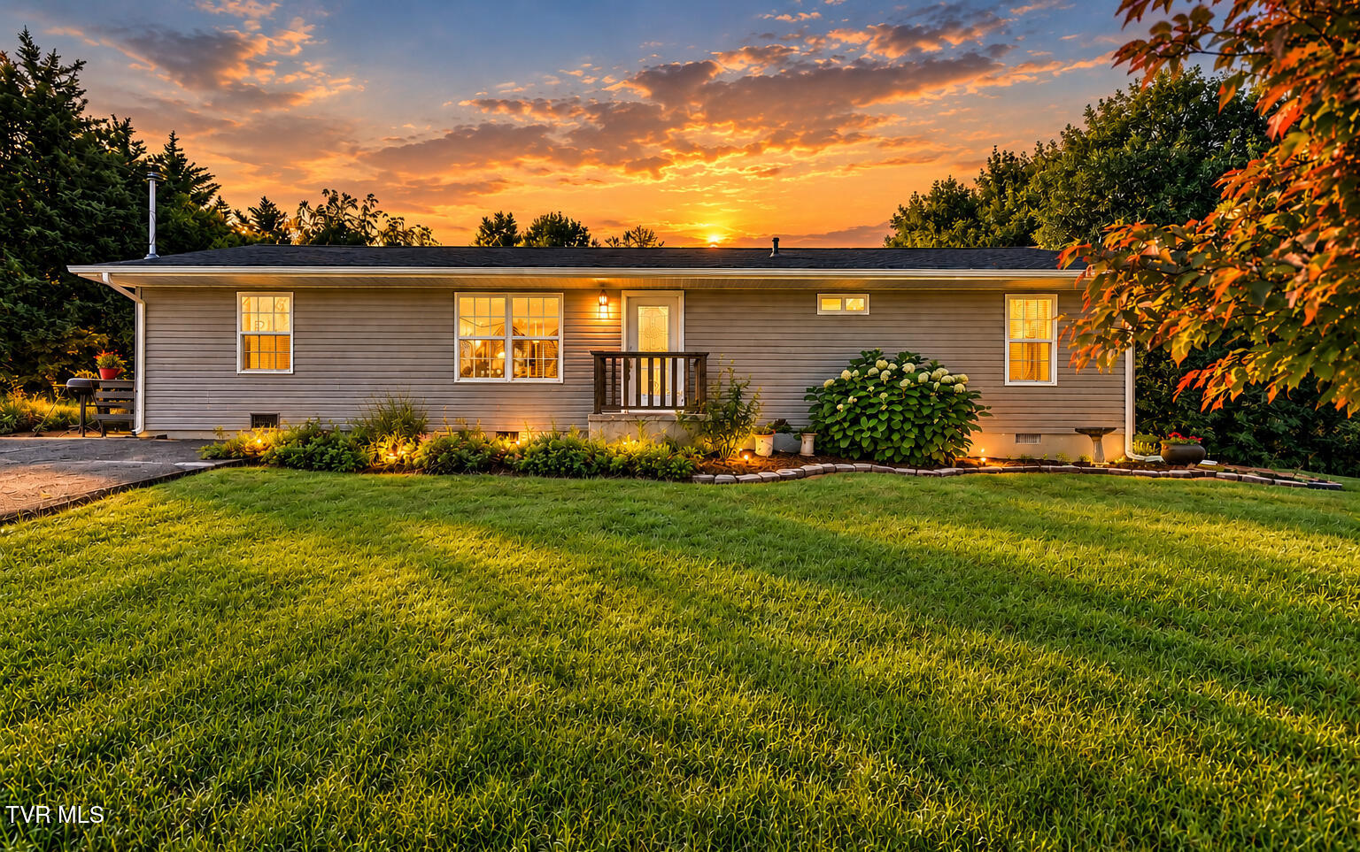1006 Shamrock Drive — photo