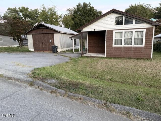 212 Delaney Street — photo
