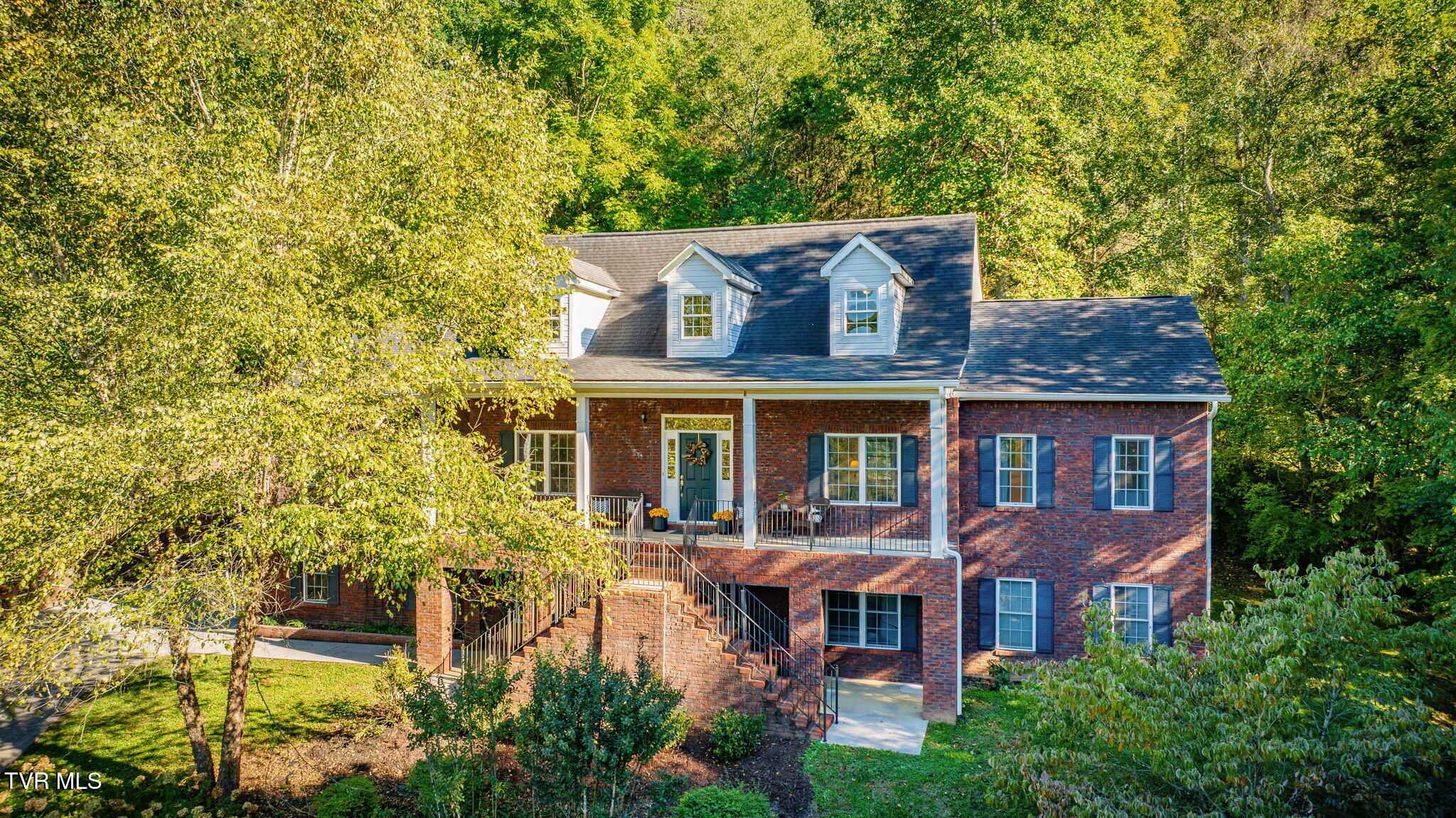 204 Fox Path Court — photo